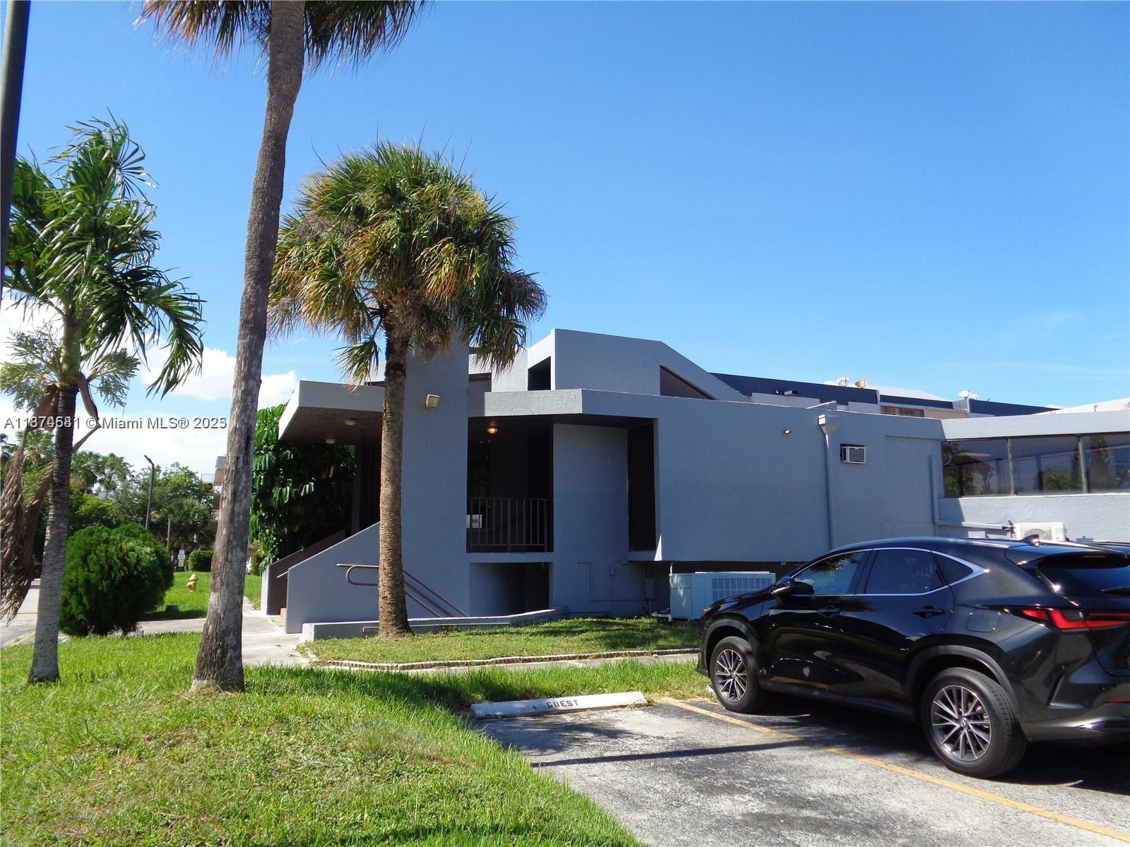 8821 W Flagler St 503