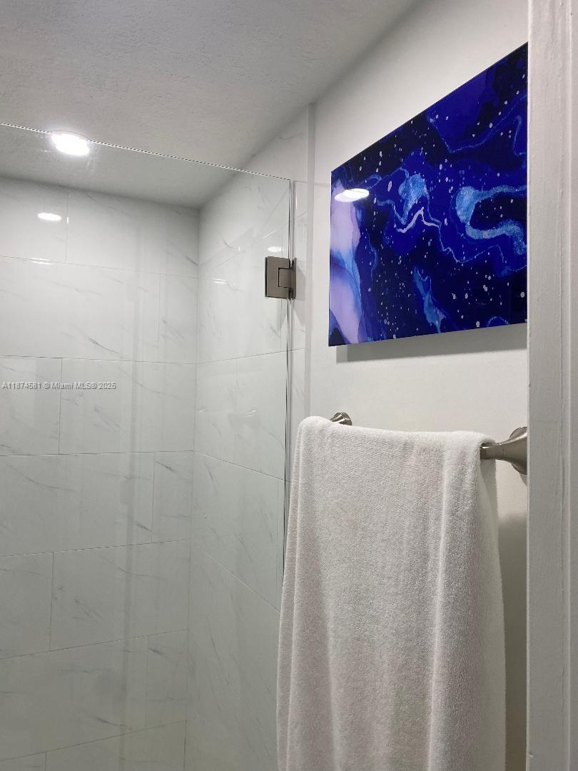 THE GREENS CONDO - Residential