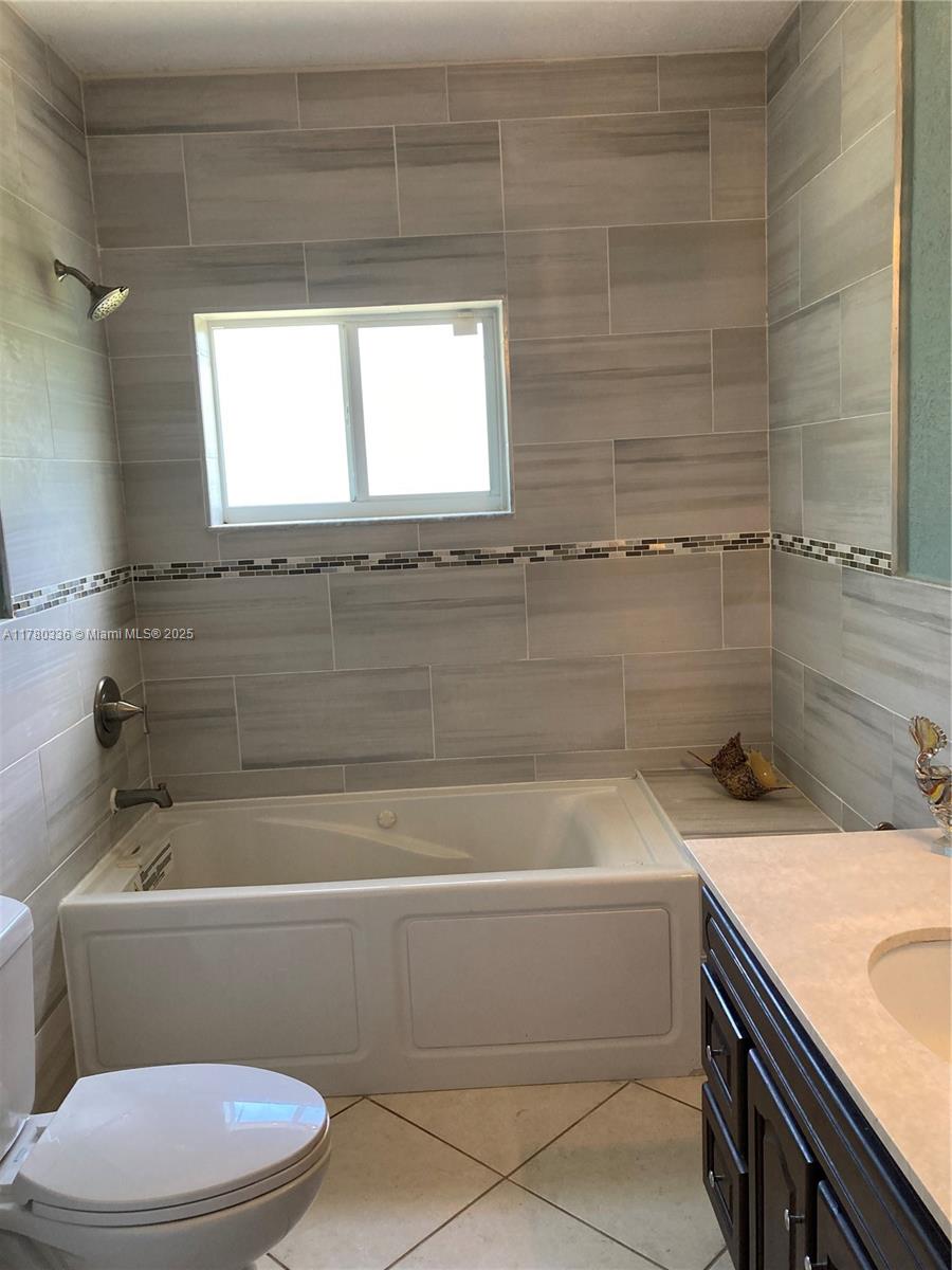 ESTONIA SUB - Residential Lease