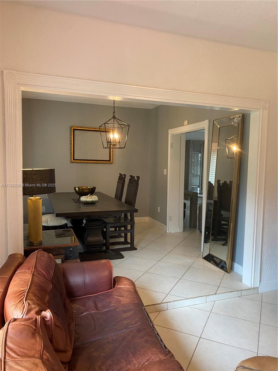 ESTONIA SUB - Residential Lease