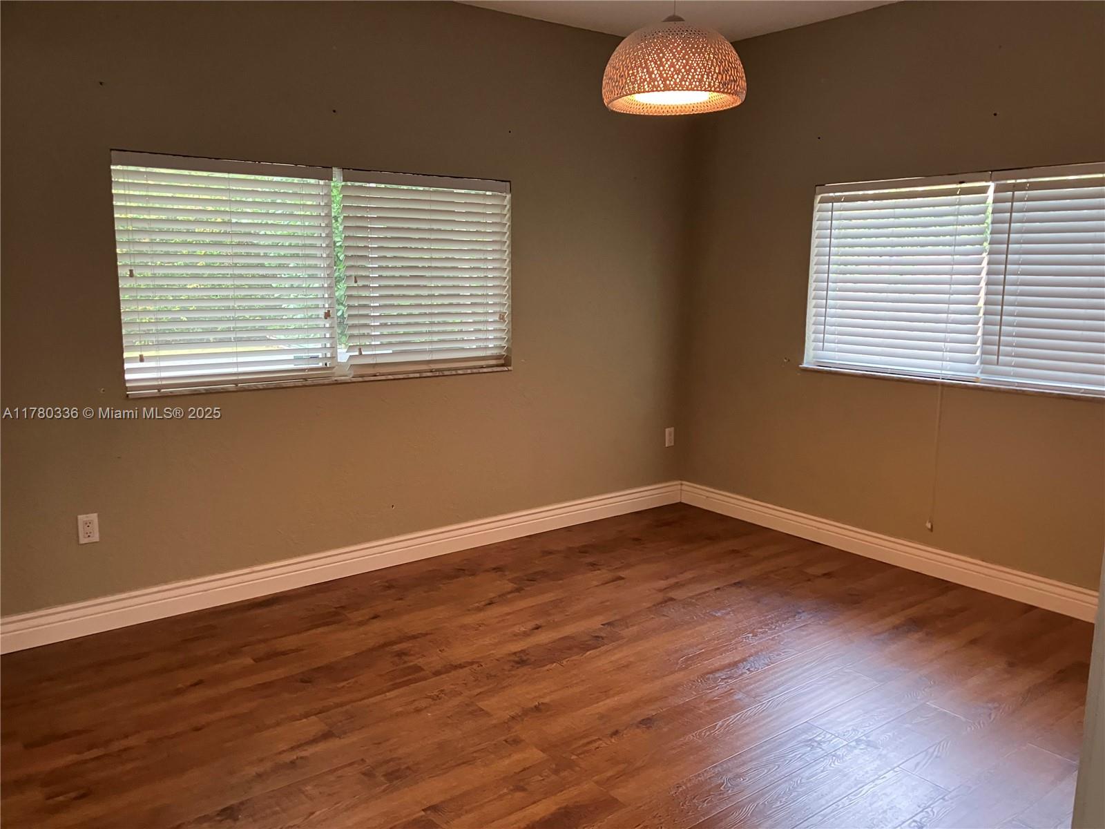 ESTONIA SUB - Residential Lease