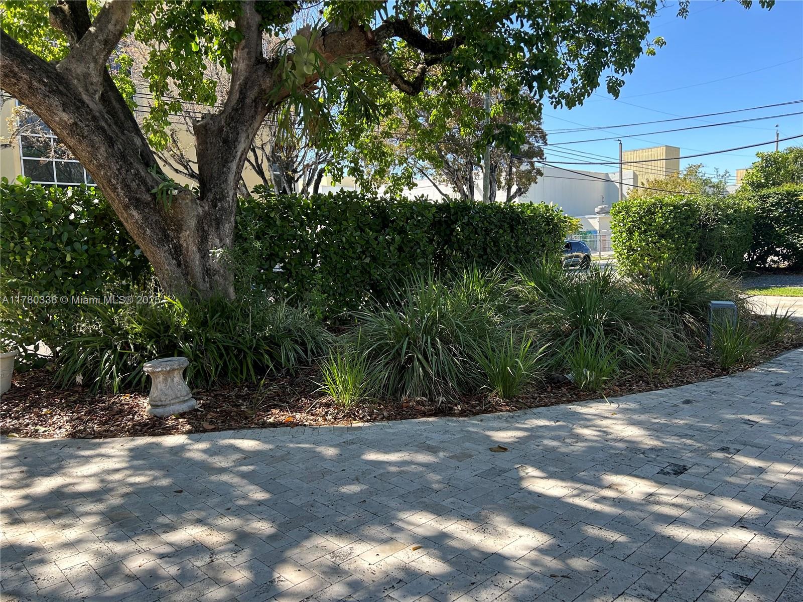 ESTONIA SUB - Residential Lease