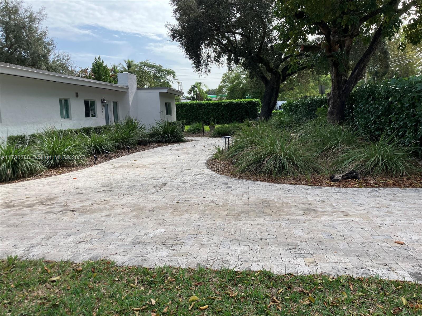 ESTONIA SUB - Residential Lease