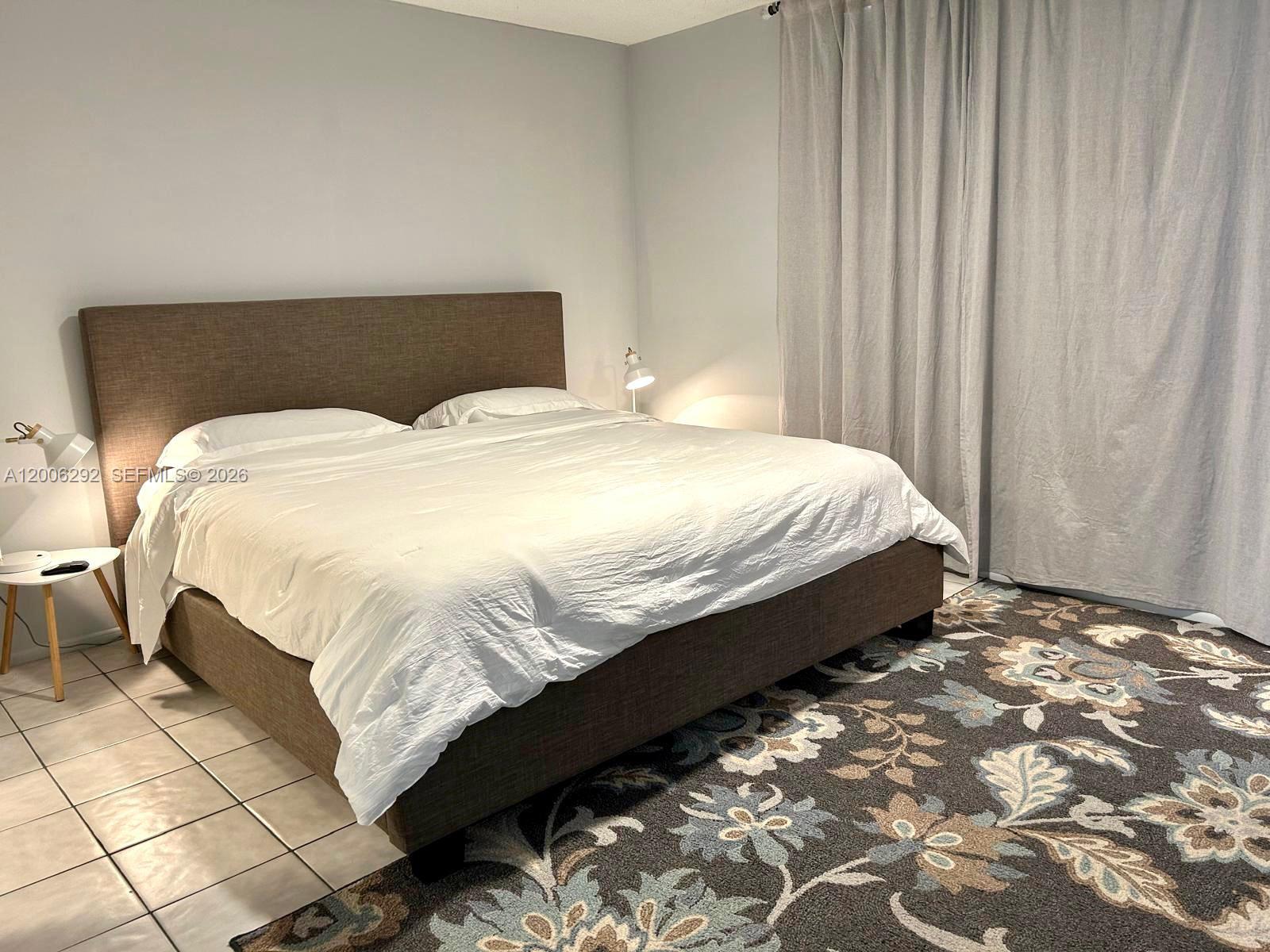 ADMIRALTY TOWERS CONDOMIN - Residential