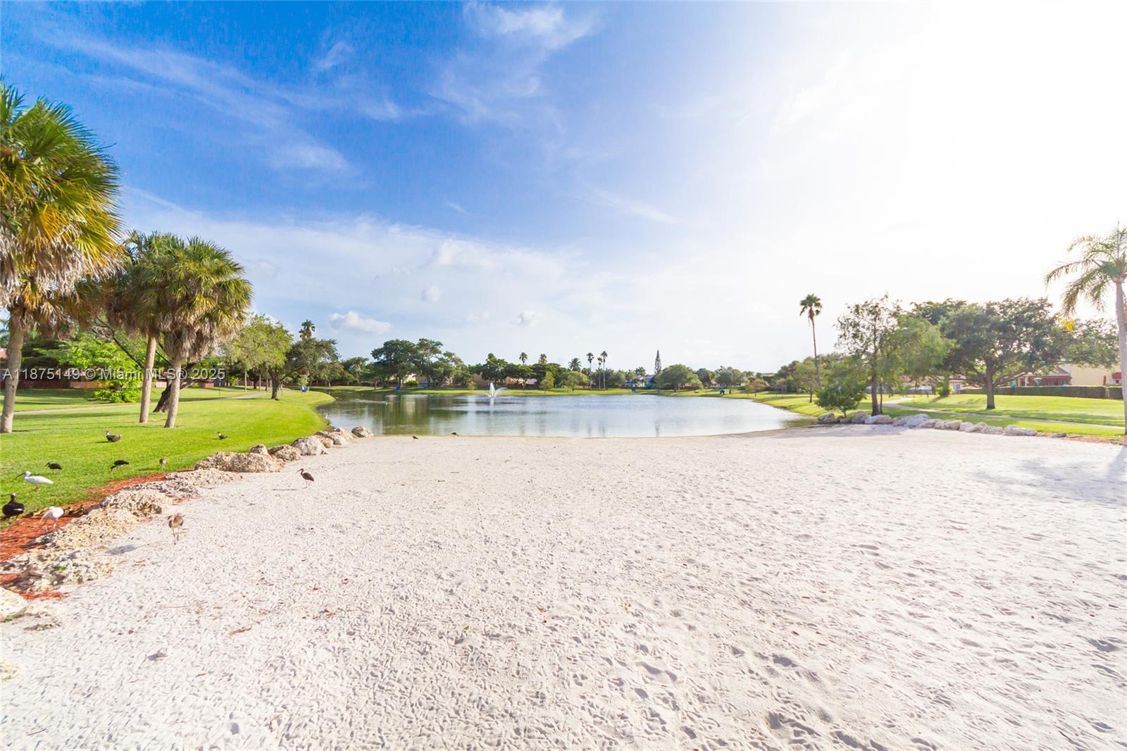 VILLAS AT THE HAMMOCKS CO - Residential