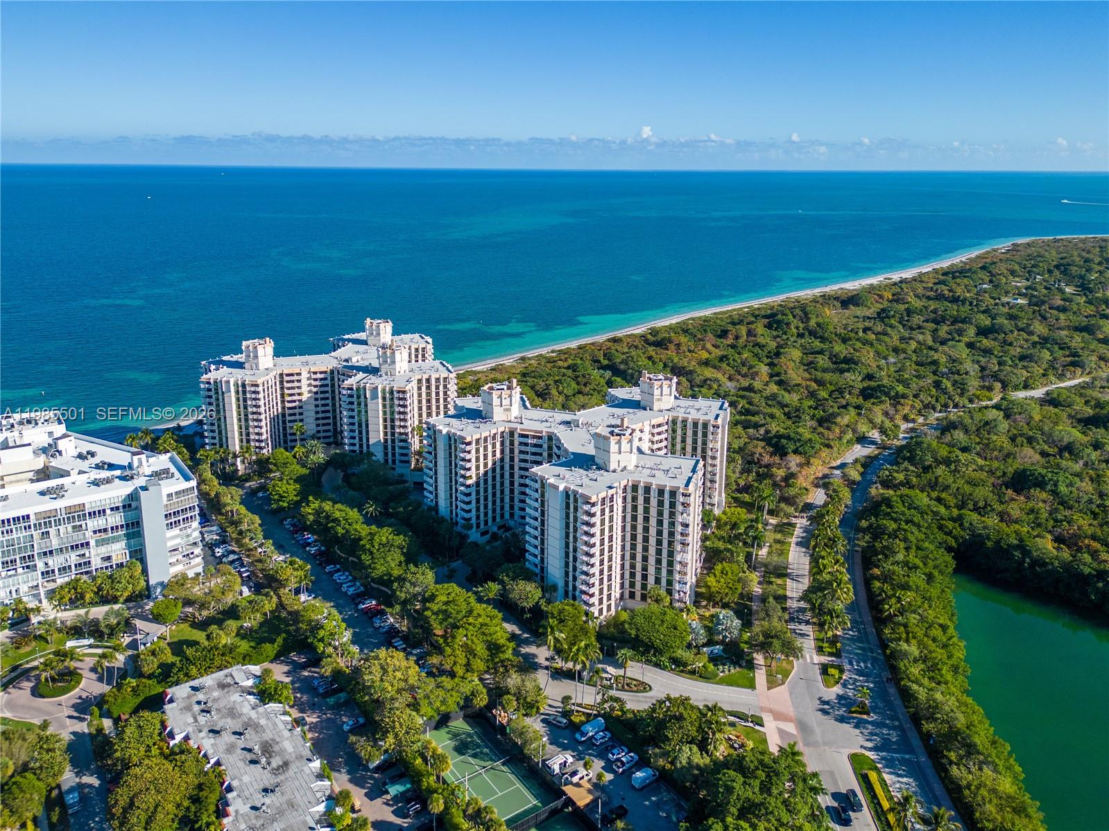 TOWERS OF KEY BISCAYNE CO - Residential Lease