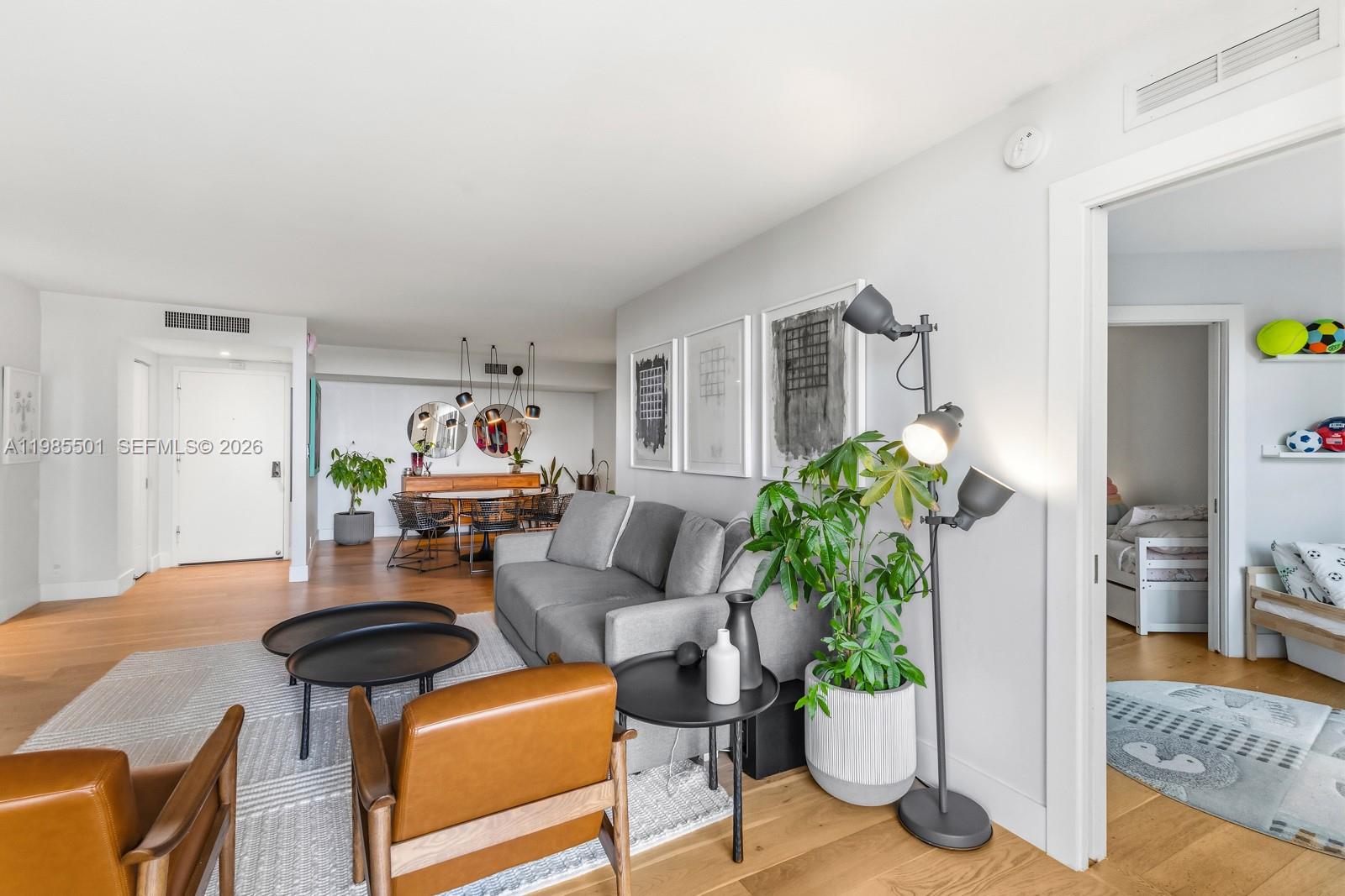 TOWERS OF KEY BISCAYNE CO - Residential Lease