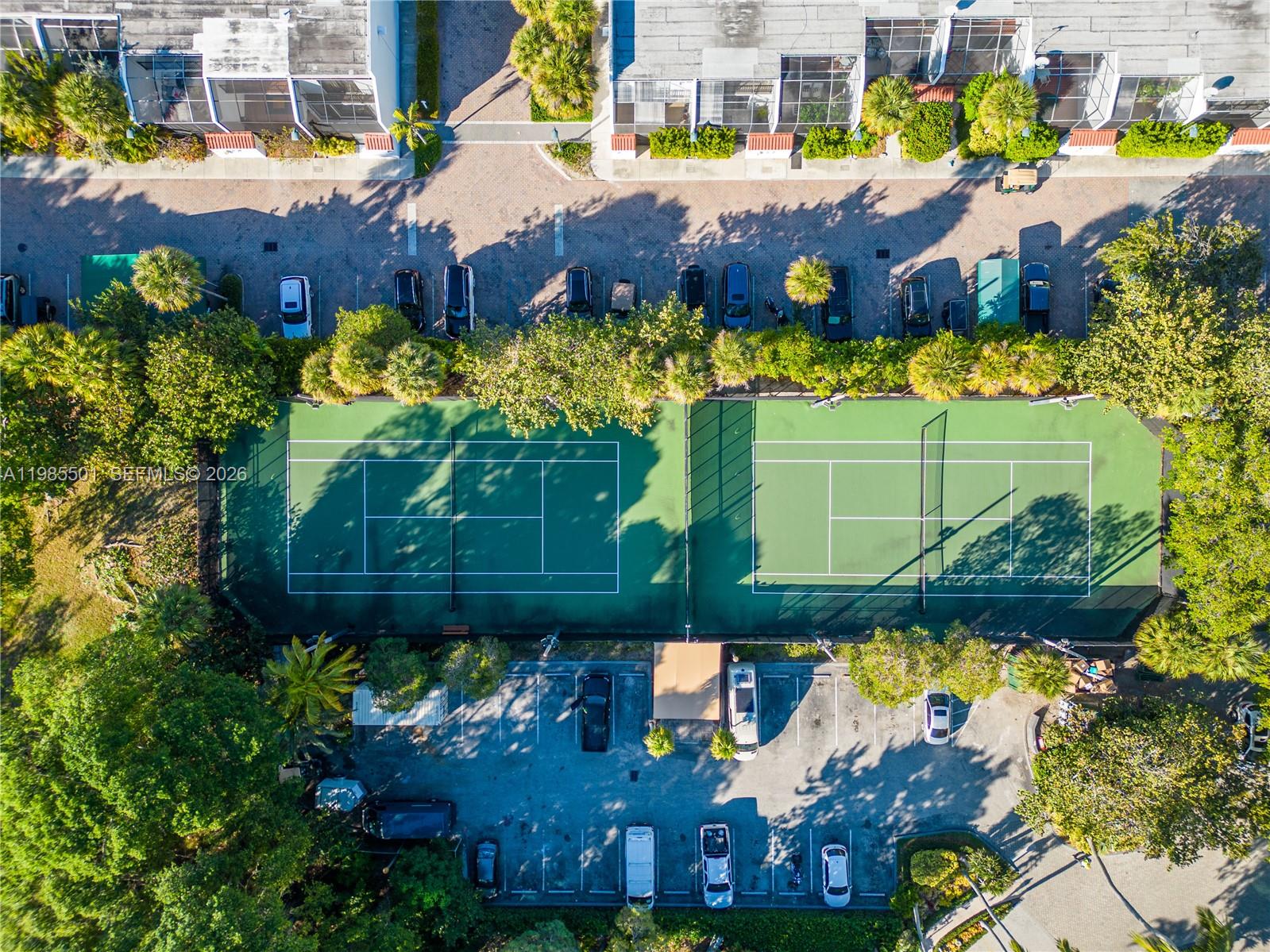 TOWERS OF KEY BISCAYNE CO - Residential Lease