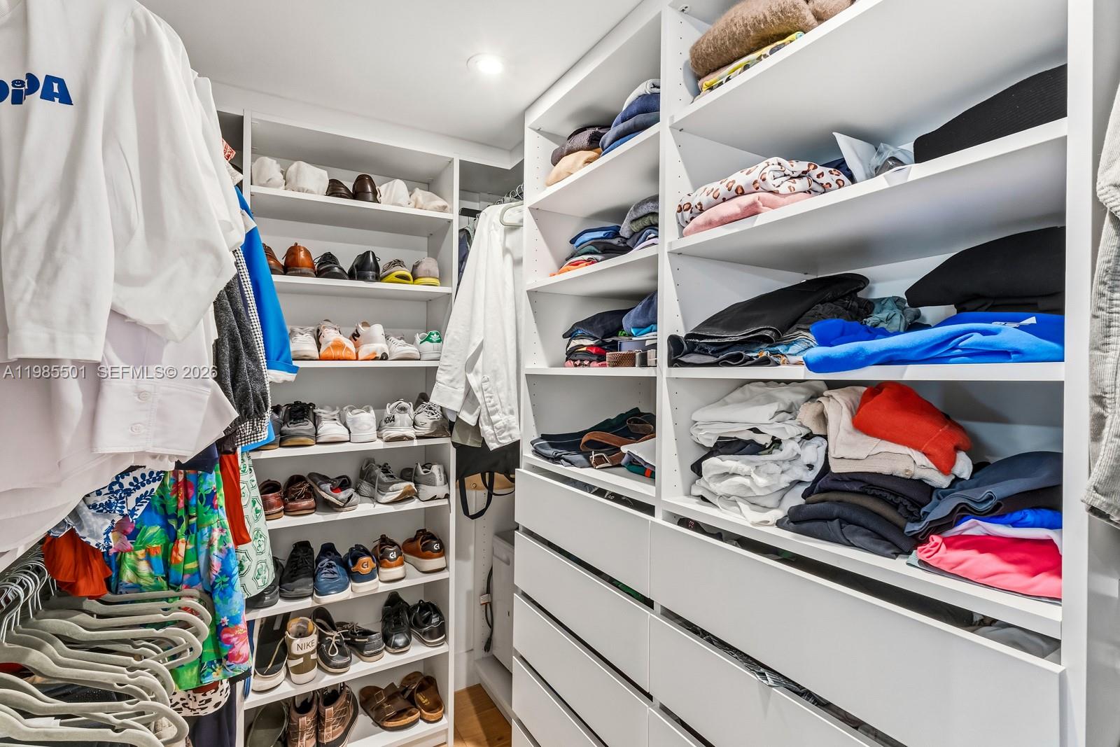 TOWERS OF KEY BISCAYNE CO - Residential Lease