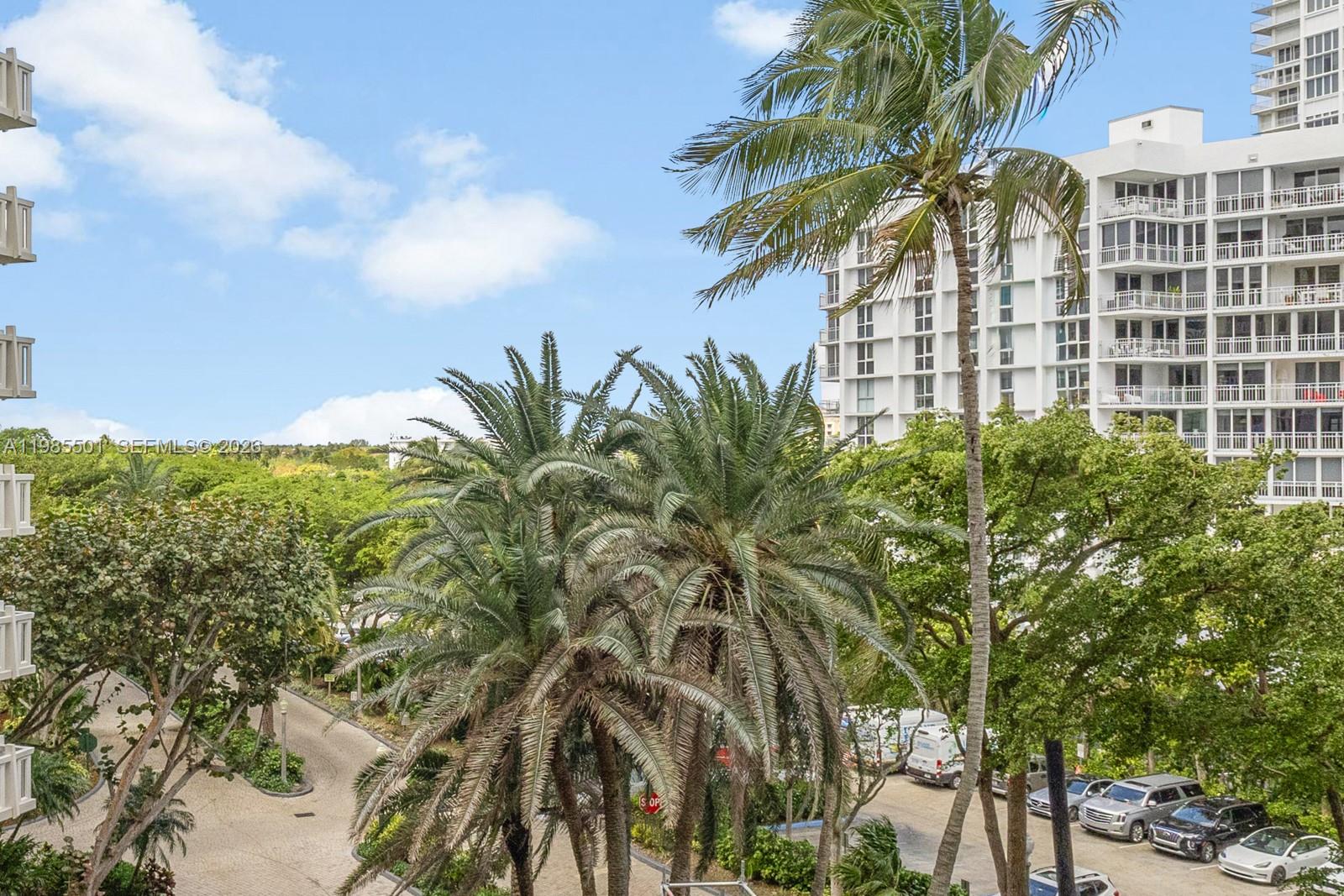 TOWERS OF KEY BISCAYNE CO - Residential Lease