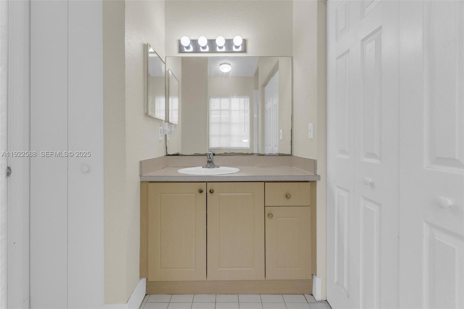 UNIVERSITY PARK - Residential