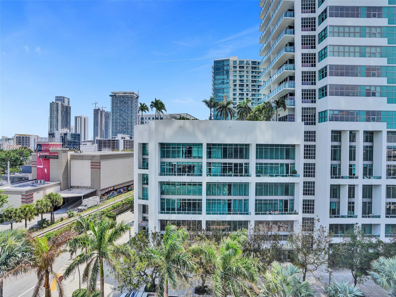 121 NE 34th St L603