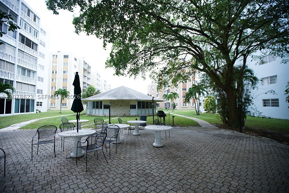 300 NE 12th Ave 703
