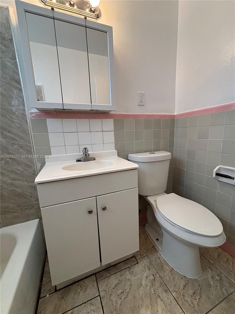 ATLANTIC SHORES DIXIE HIG - Residential Lease