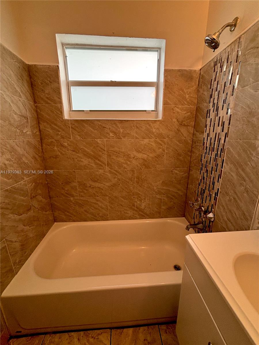 ATLANTIC SHORES DIXIE HIG - Residential Lease