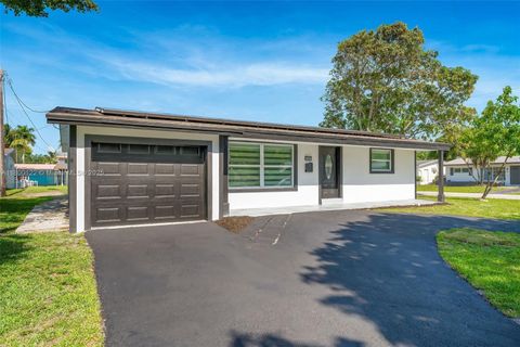 2600 NW 68th Way Sunrise FL 33313