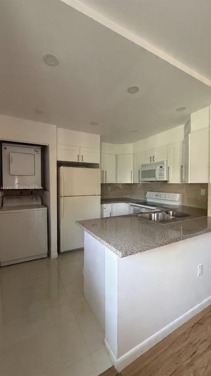 221 W Park Dr 202-3