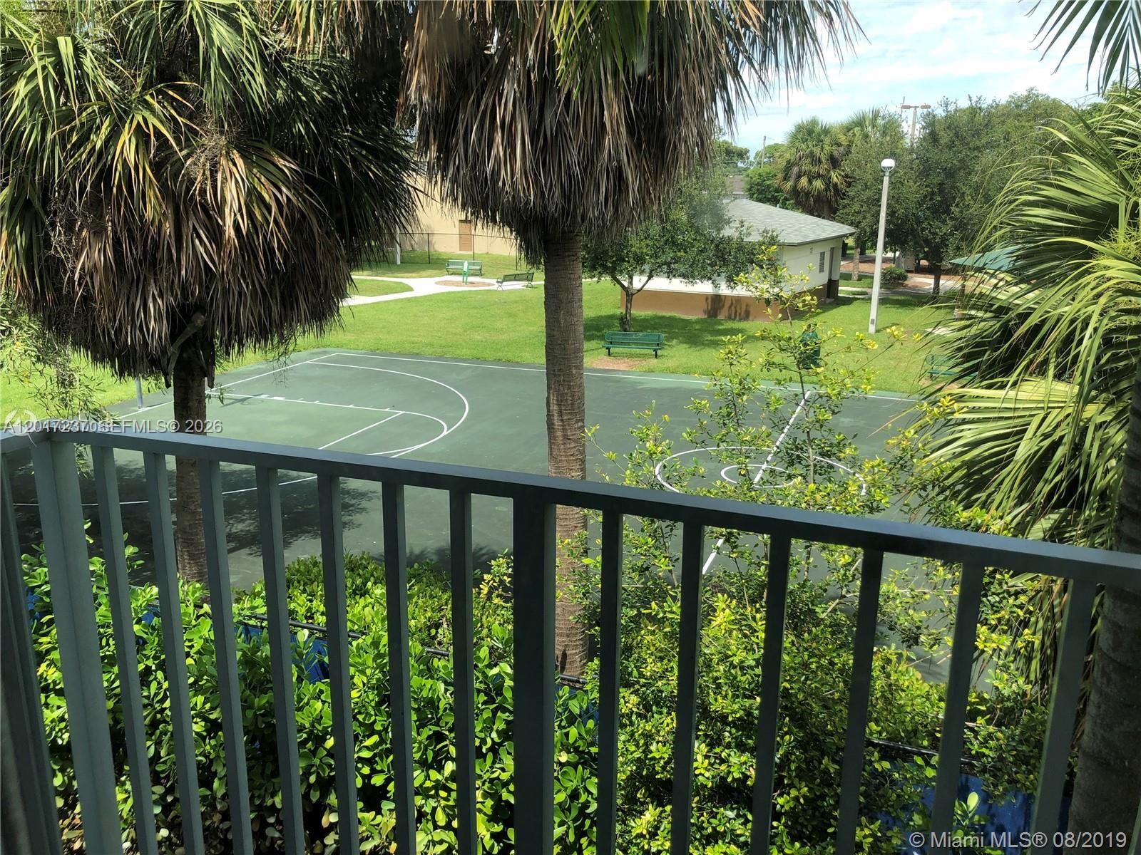 URBAN VILLAGE AT 5TH AVE - Residential