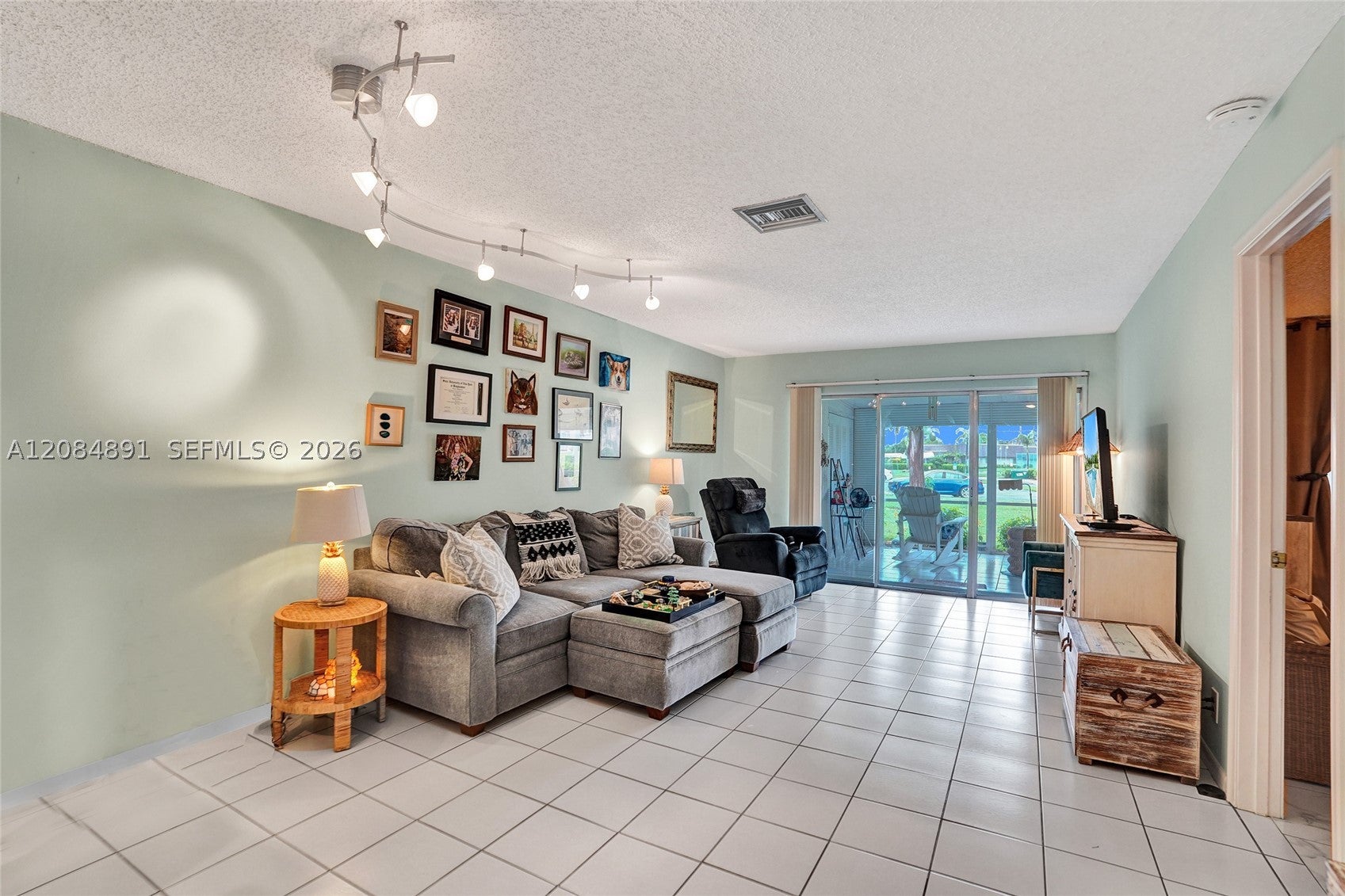 1580 NW 18th Ave 98-B