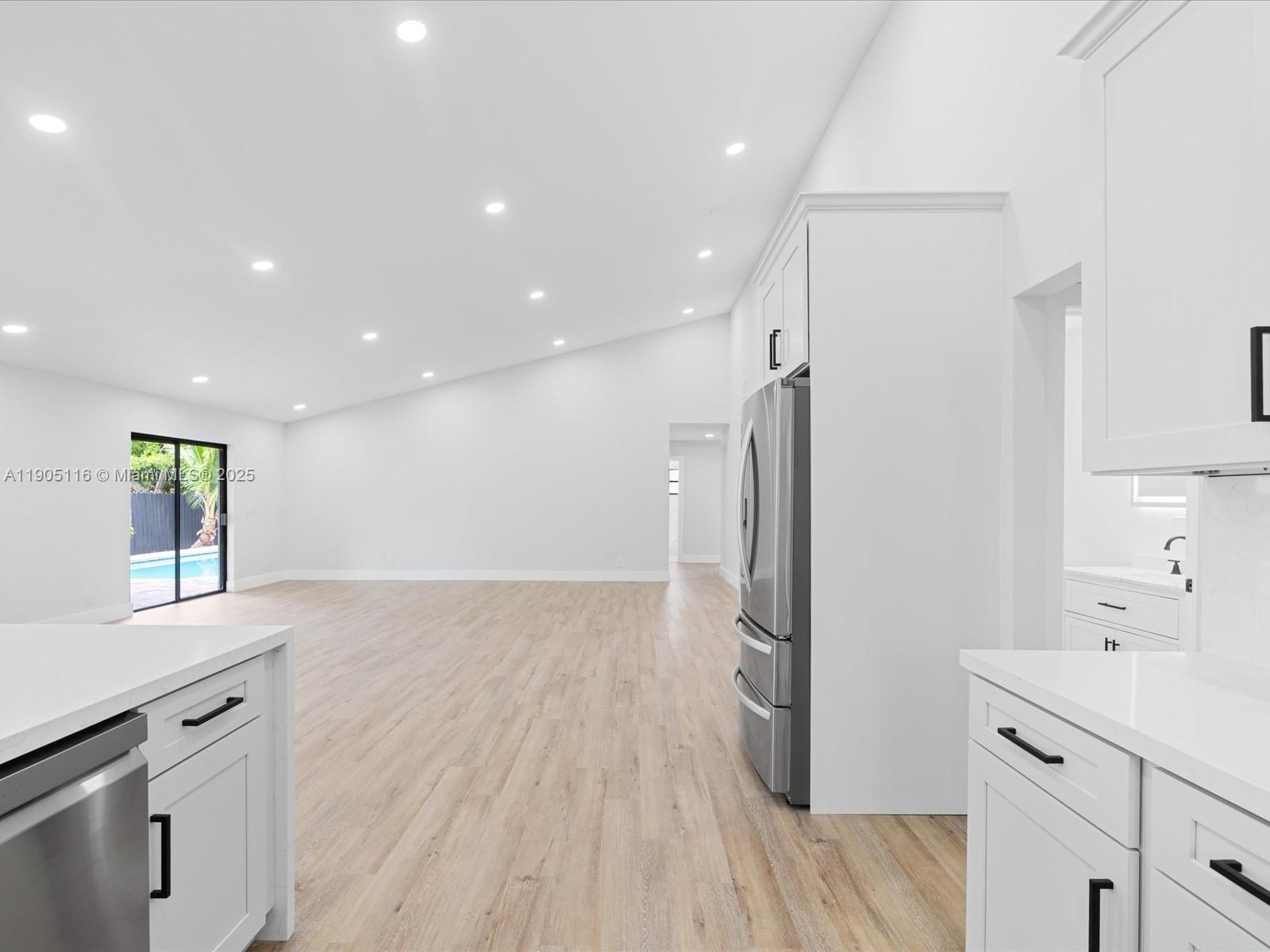 BOULEVARD EAST - Residential