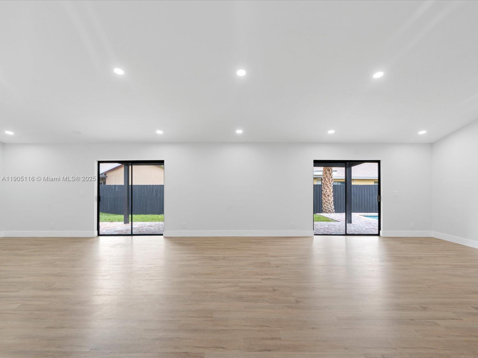 BOULEVARD EAST - Residential