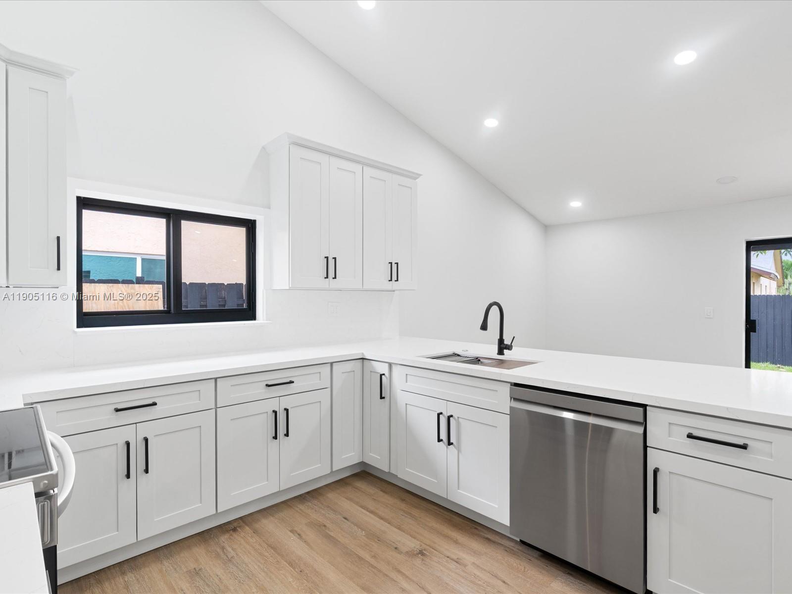 BOULEVARD EAST - Residential