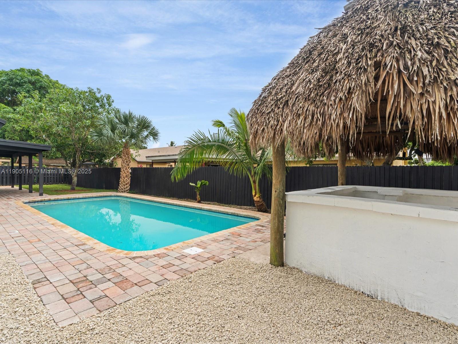 BOULEVARD EAST - Residential