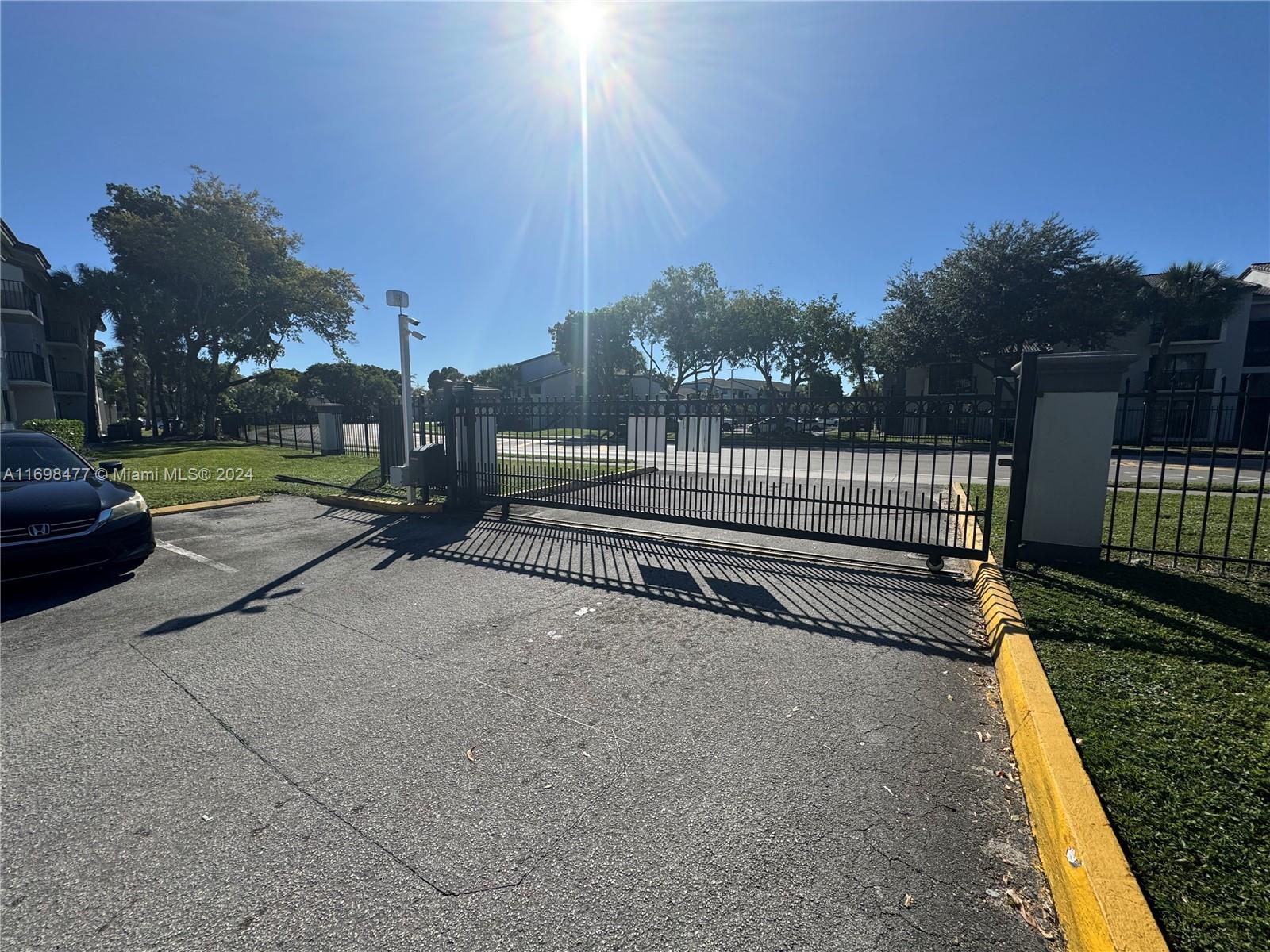 VILLA BELLINI CONDO - Residential