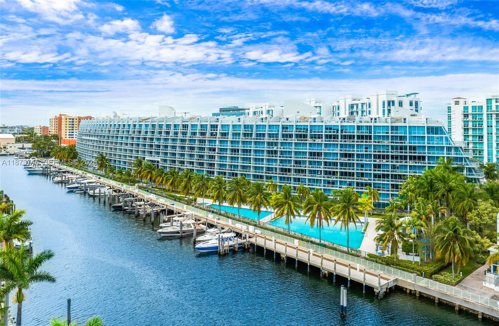 2950 NE 188th St 302