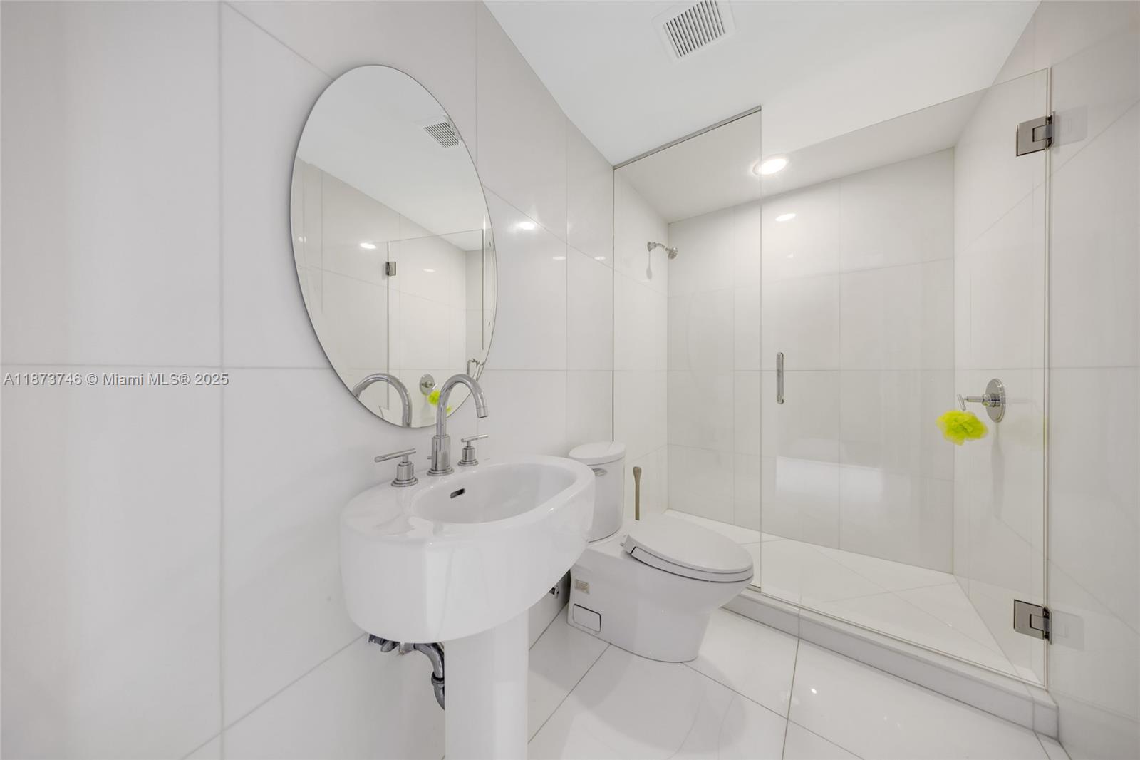 ARTECH RESIDENCES AT AVEN - Residential