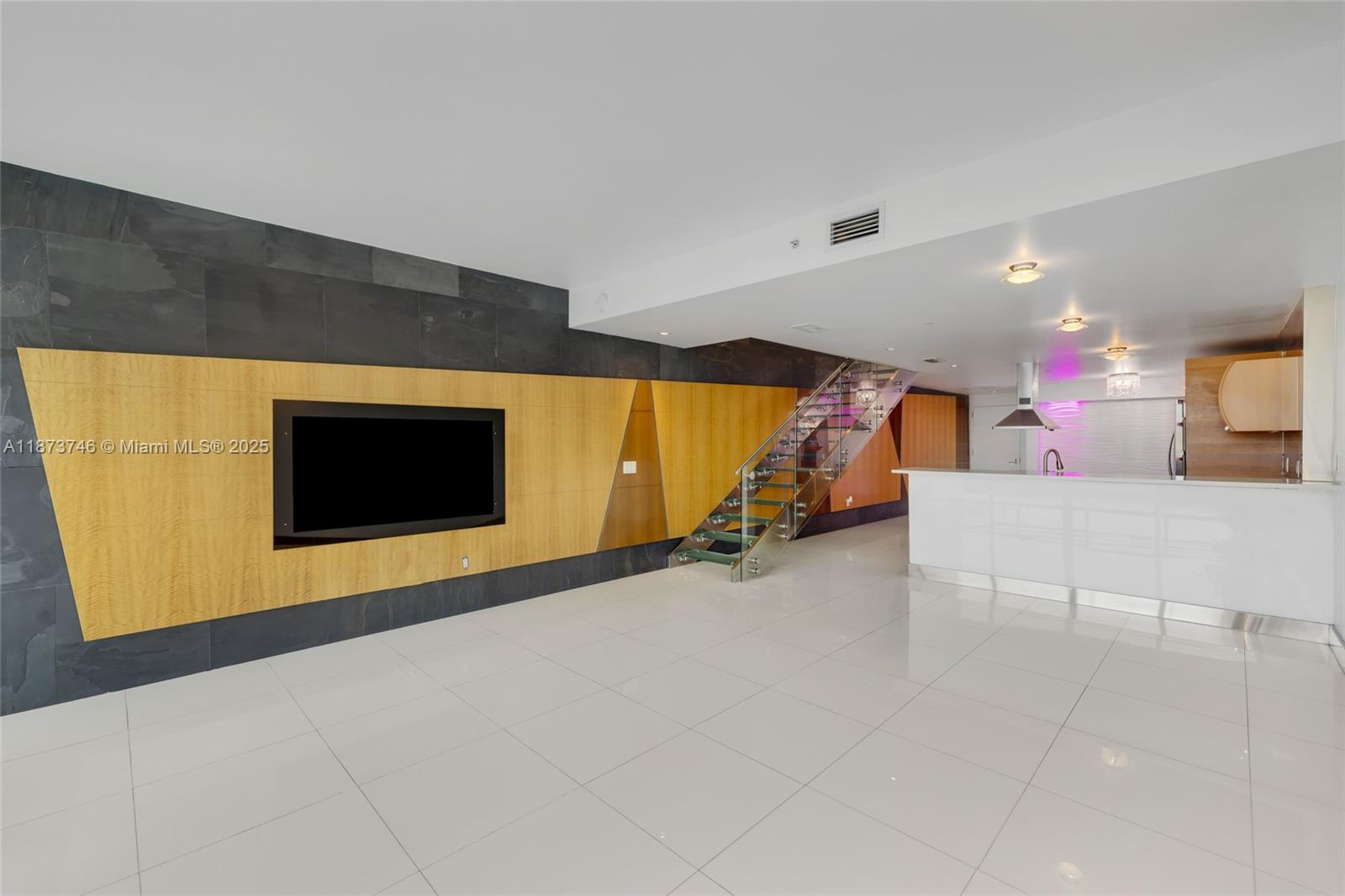 ARTECH RESIDENCES AT AVEN - Residential