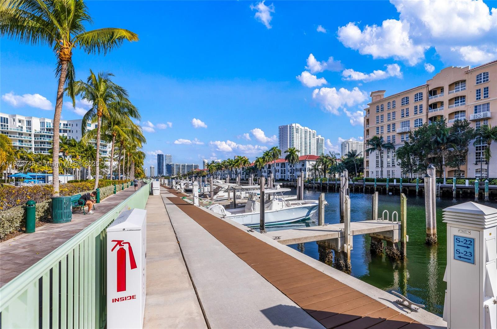 ARTECH RESIDENCES AT AVEN - Residential