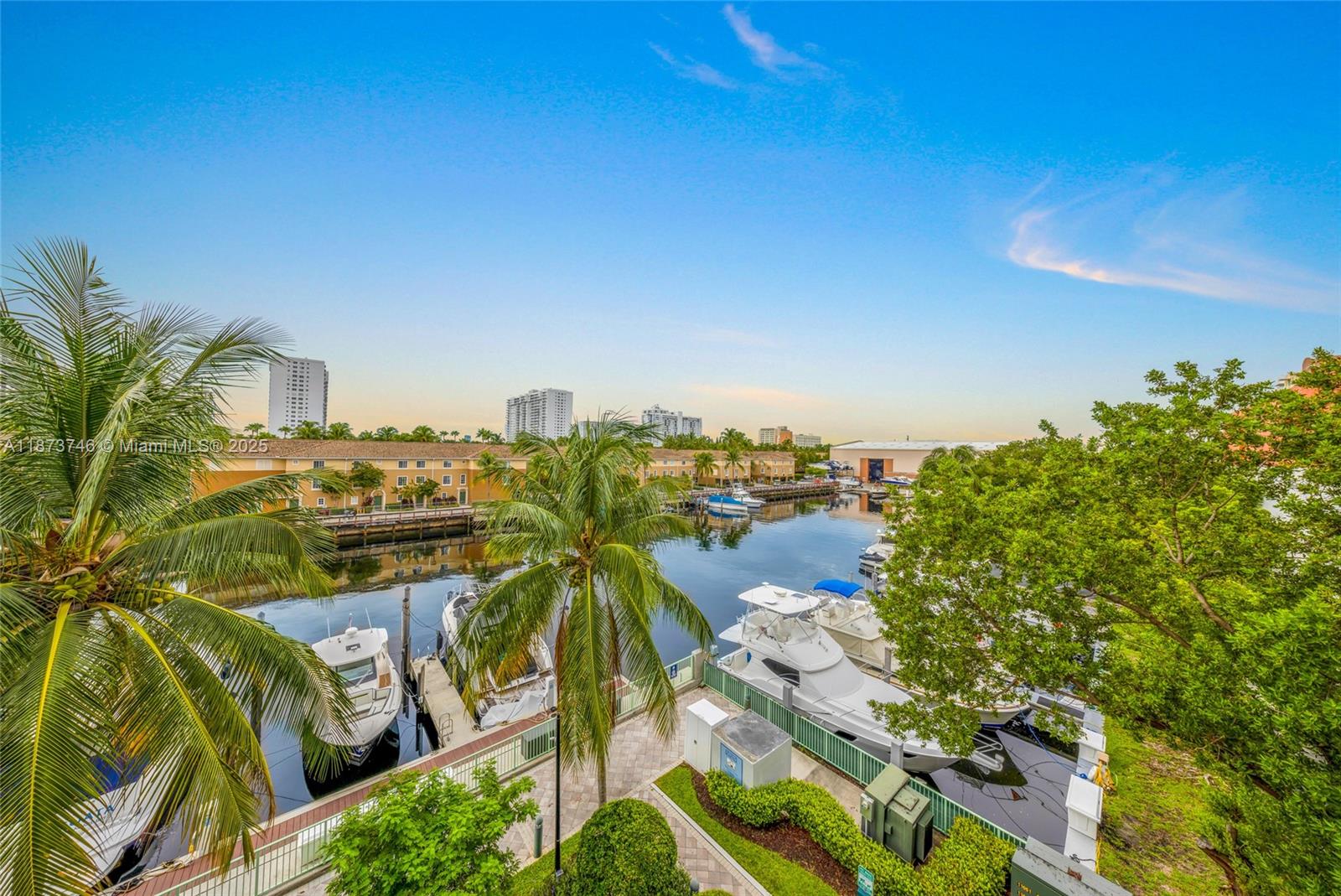 ARTECH RESIDENCES AT AVEN - Residential