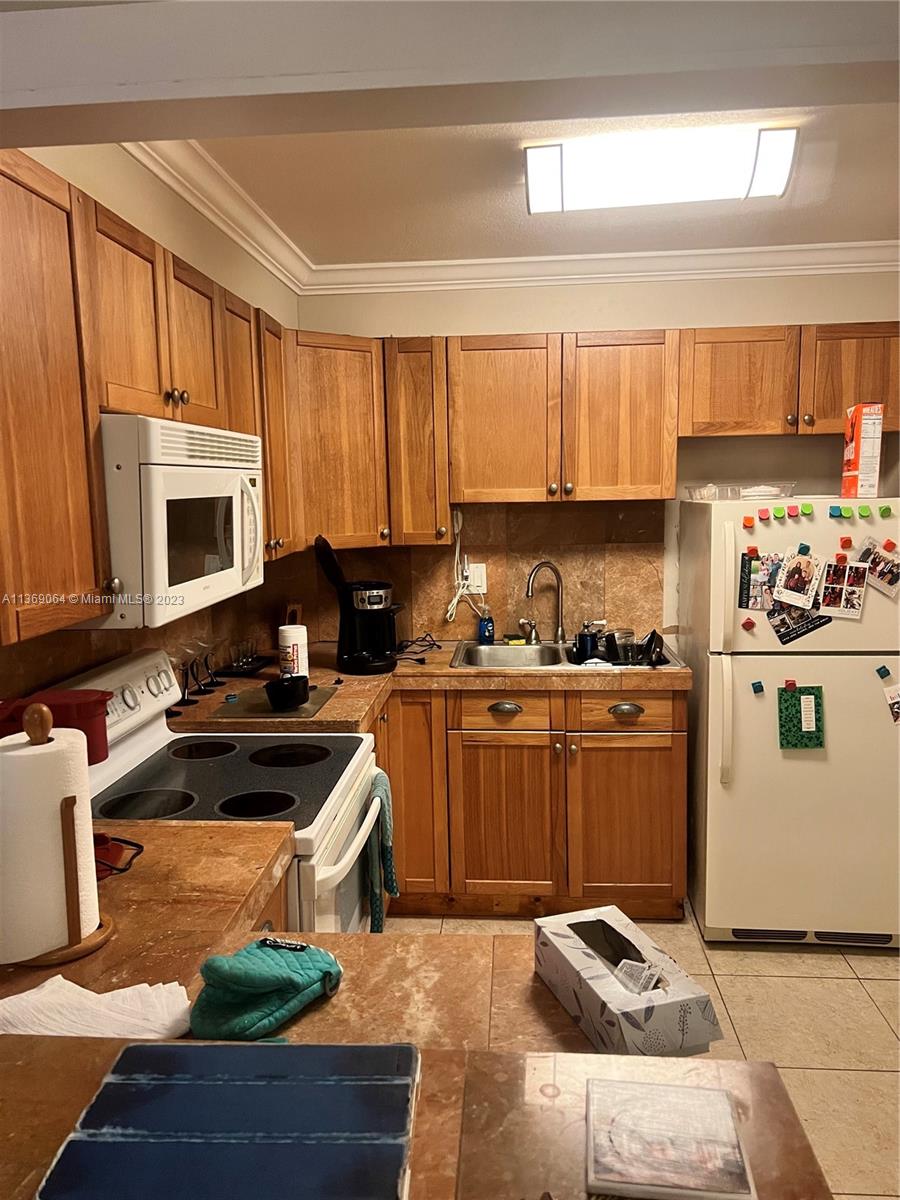 CHELSEA BAYVIEW CONDO - Residential Lease