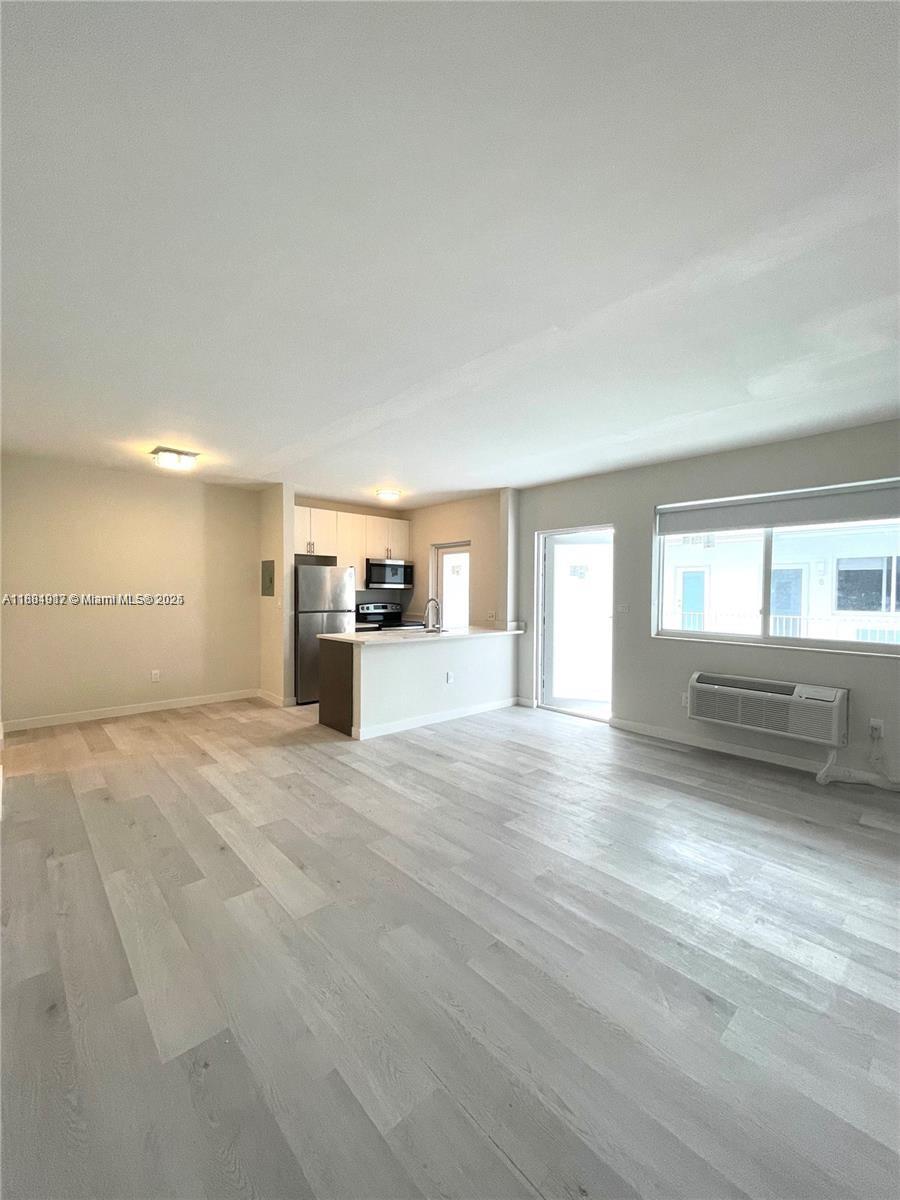 LINCOLN SUB - Residential Lease