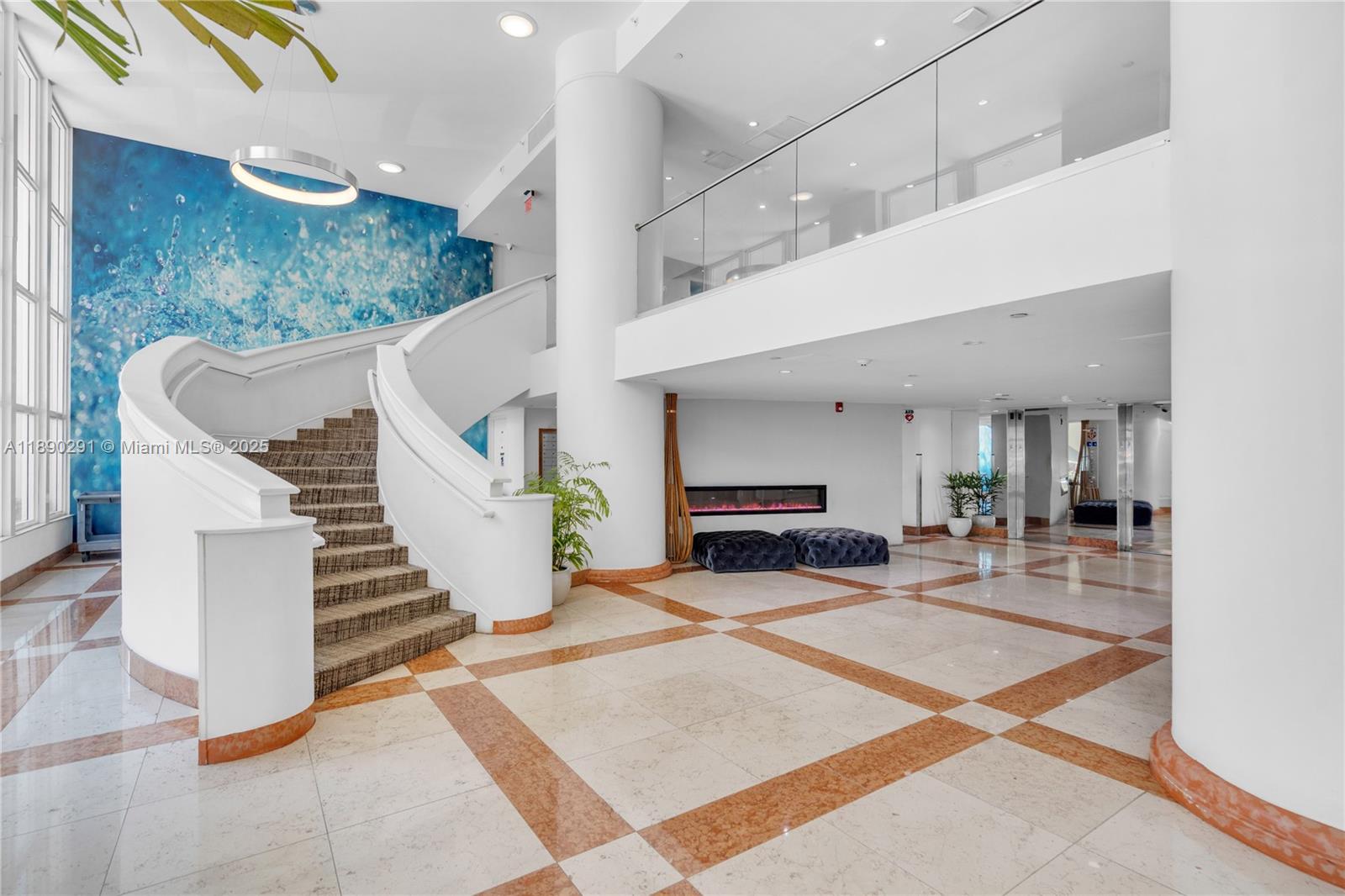 ISLAND POINTE CONDO - Residential