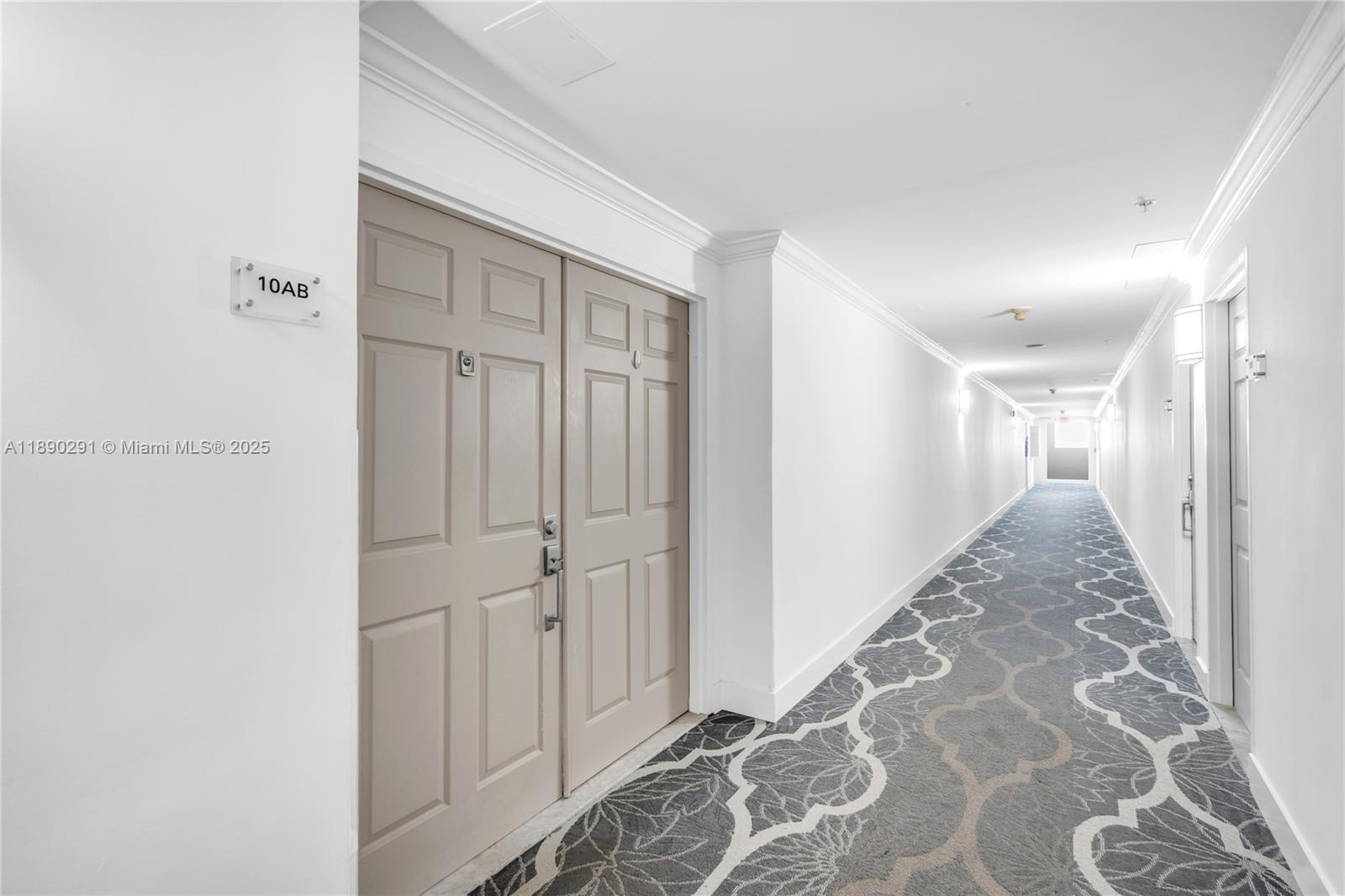 ISLAND POINTE CONDO - Residential