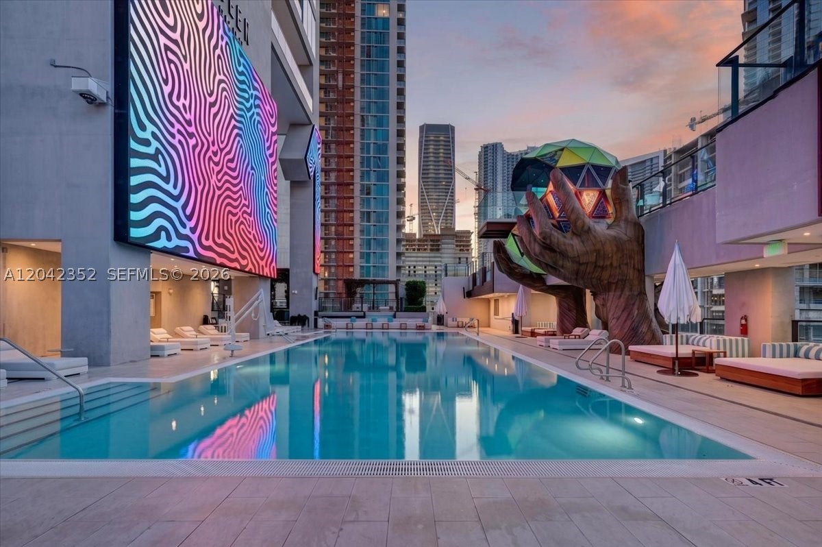 View photos, virtual tours, details... 20 NE 11th St 6003