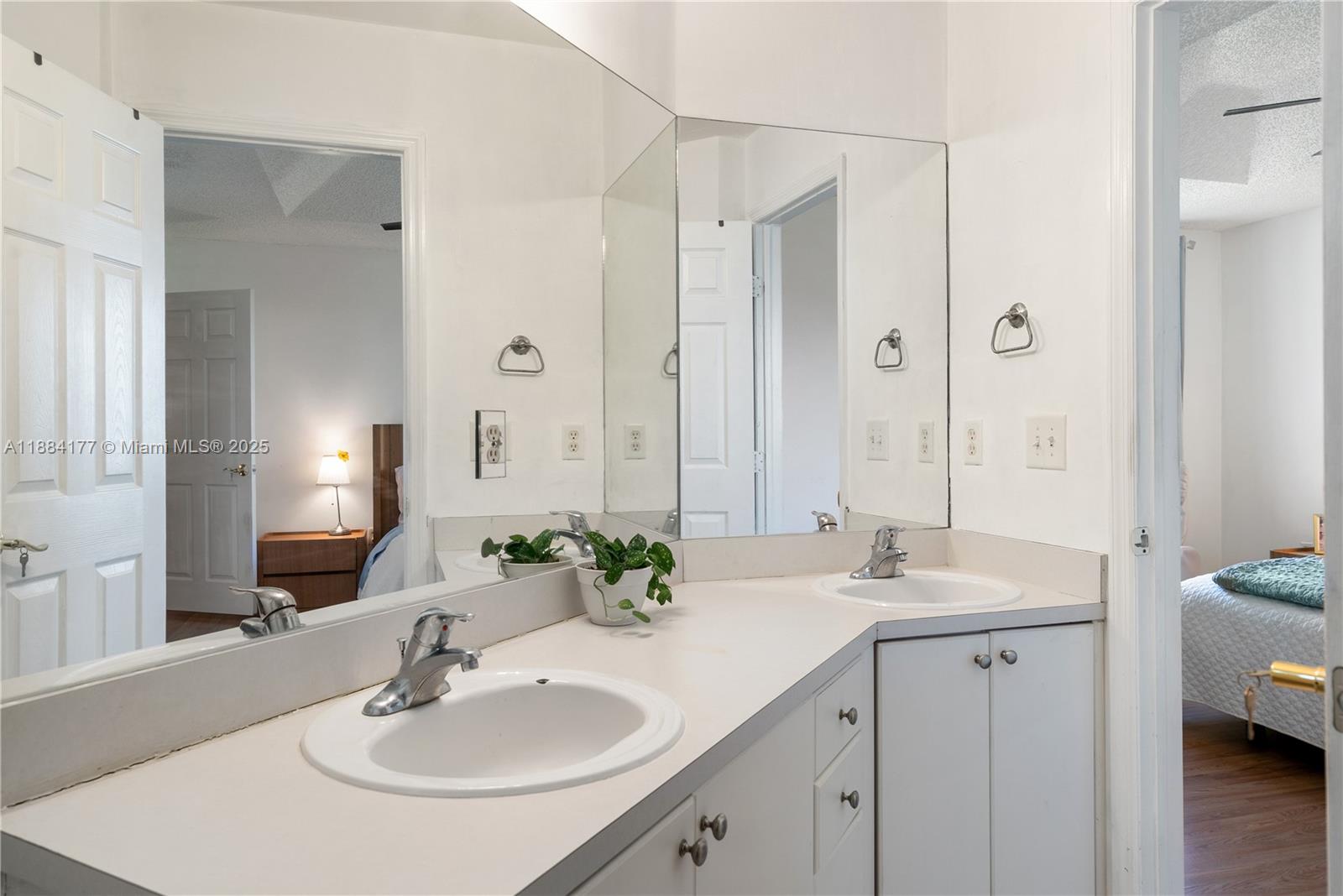 TOWNGATE CONDO THREE - Residential