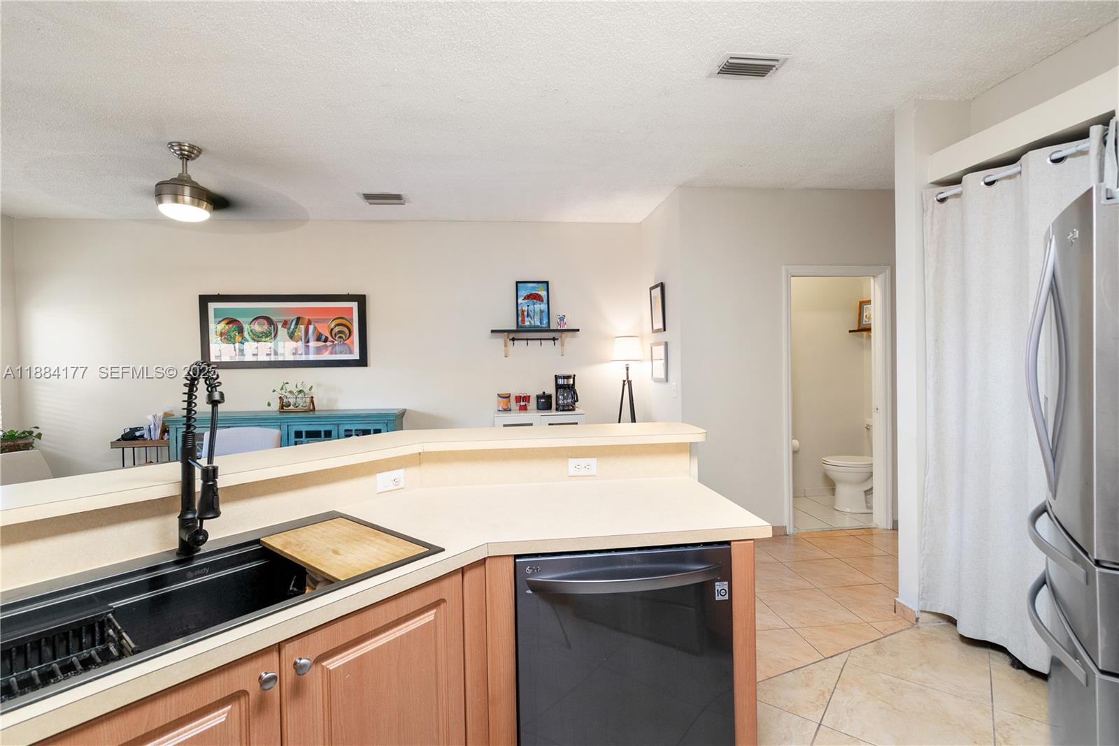 TOWNGATE CONDO THREE - Residential