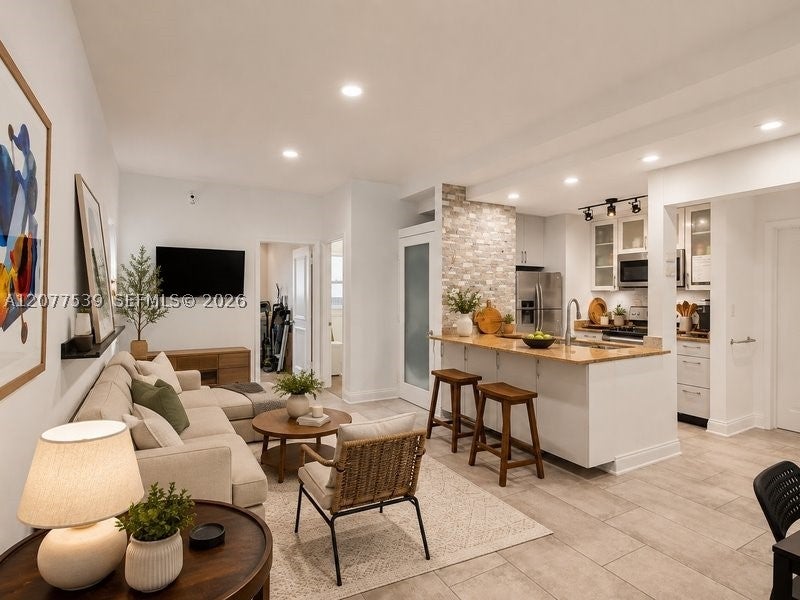 910 Bay Dr 15, Miami Beach FL 33141