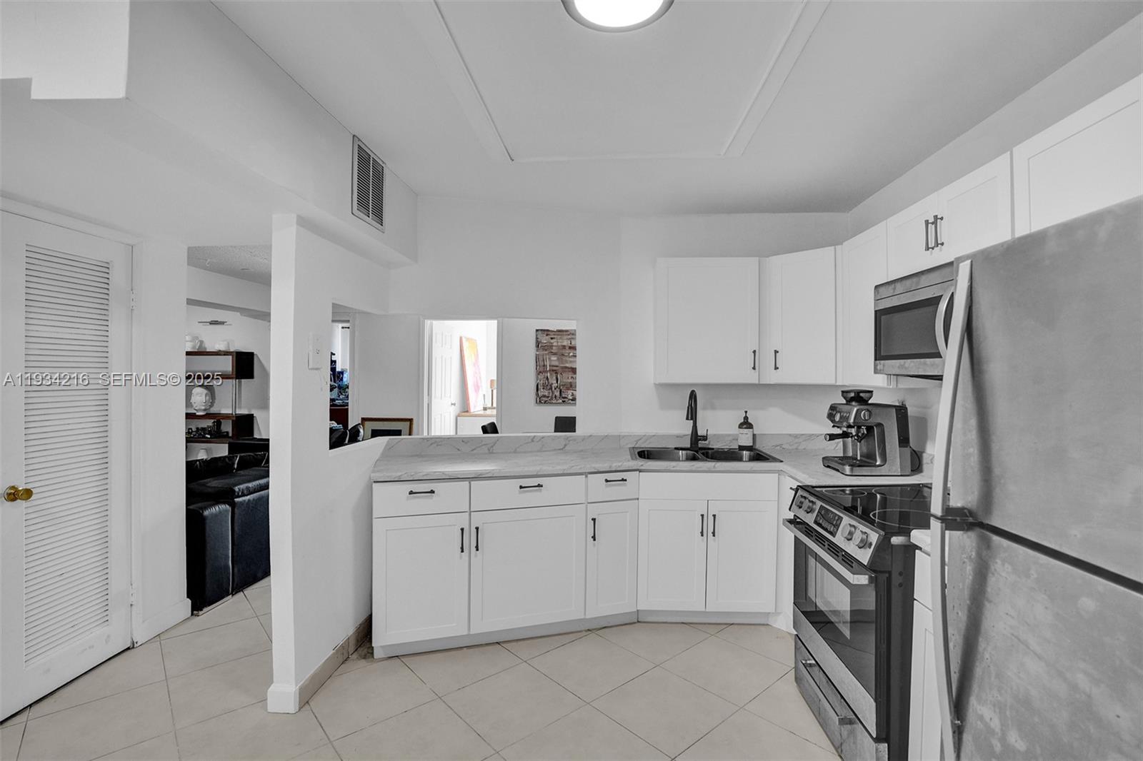 1780 NE 191st St 304-2