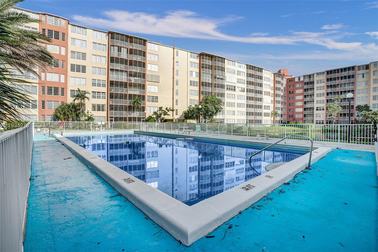 JADE WINDS GROUP - - Residential