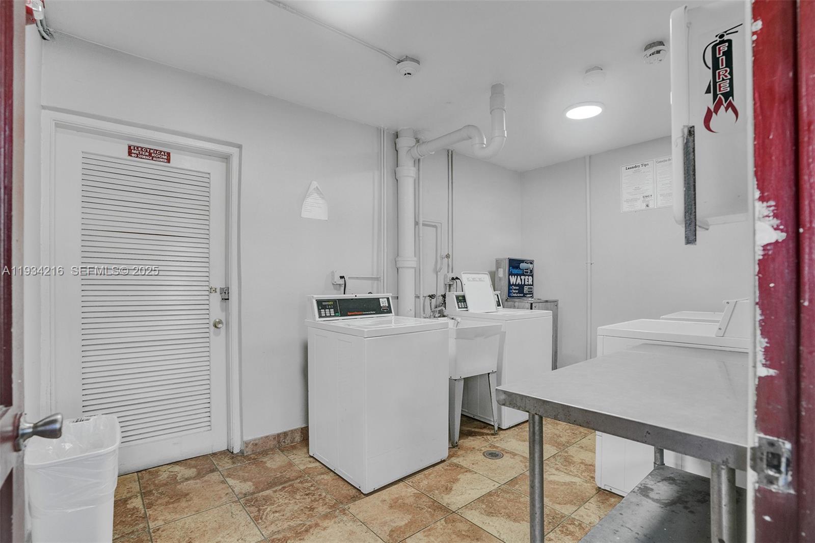 JADE WINDS GROUP - - Residential