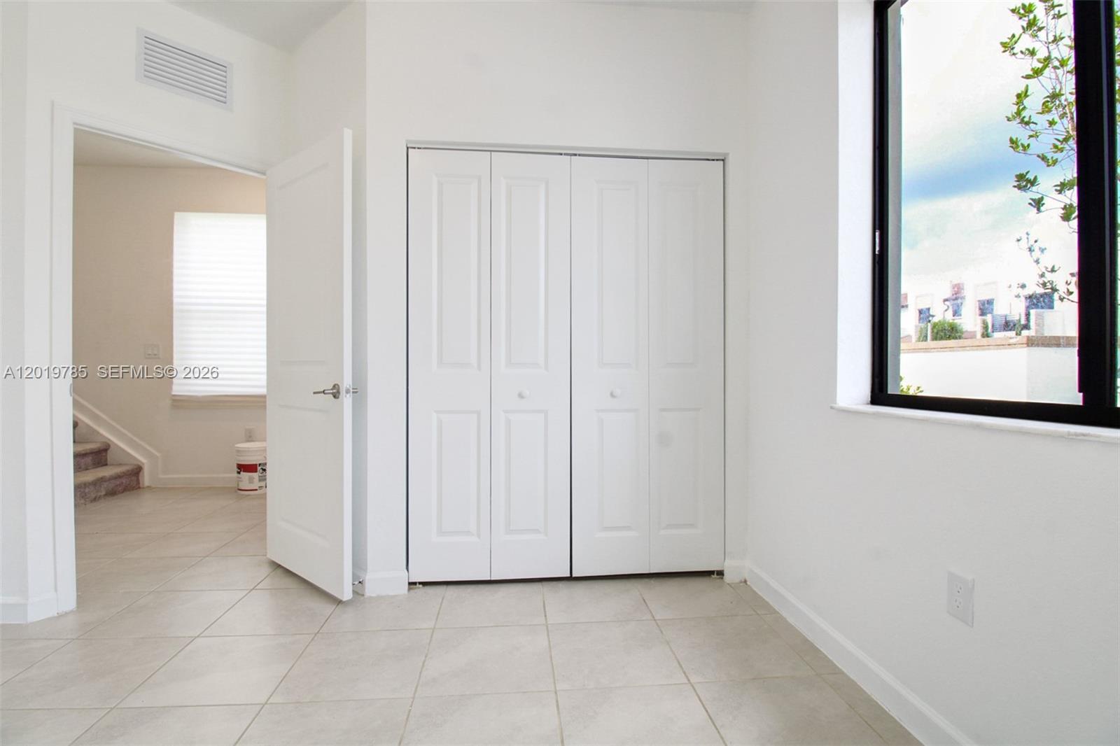 VIA VENTURA NEIGHBORHOOD - Residential