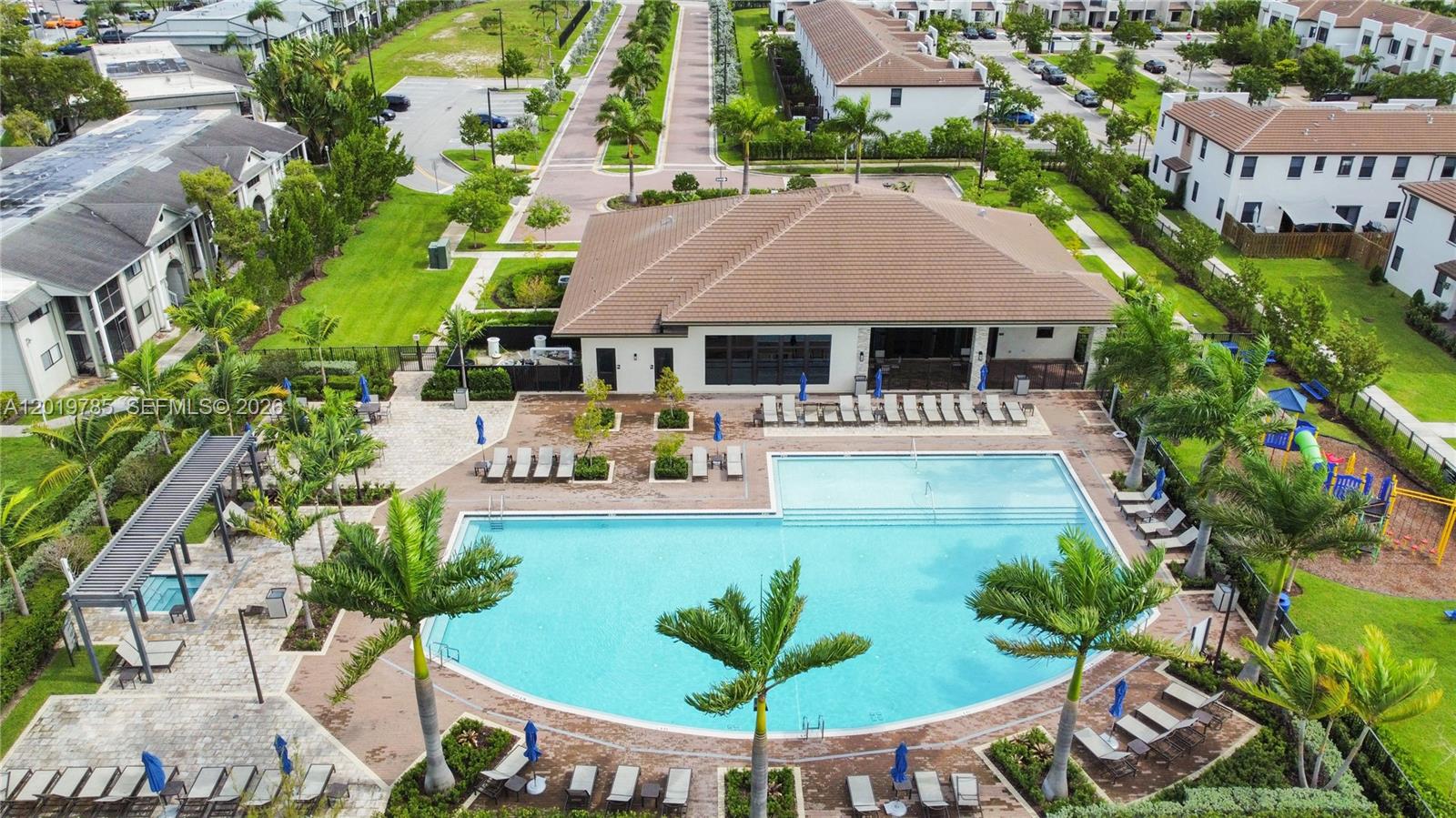 VIA VENTURA NEIGHBORHOOD - Residential