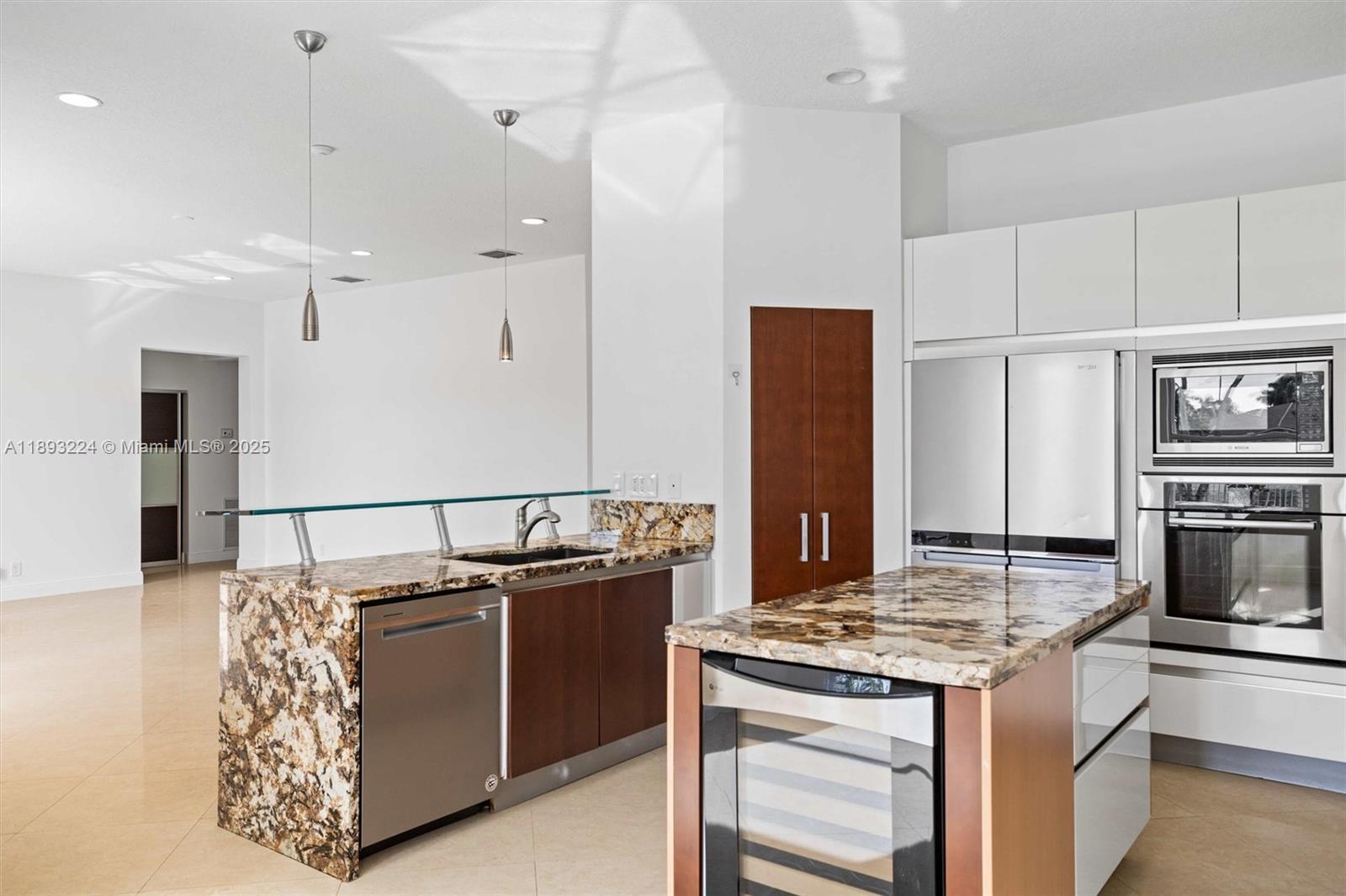 SECTOR 2-PARCELS 11 27 28 - Residential Lease