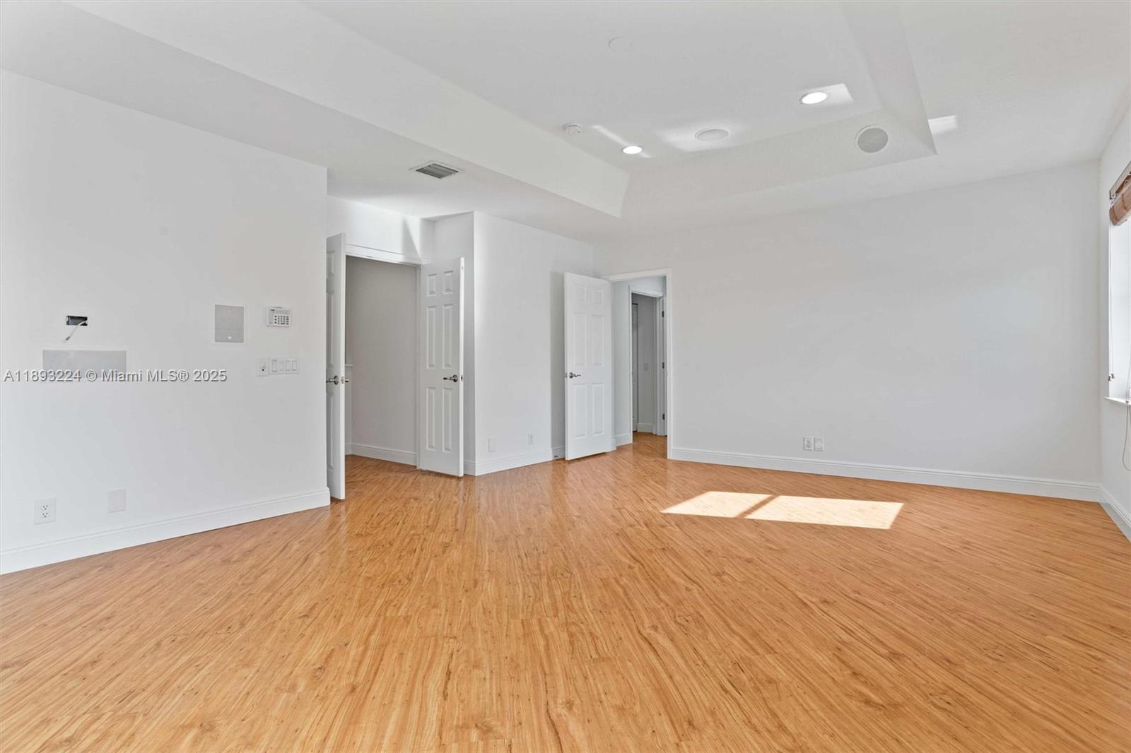 SECTOR 2-PARCELS 11 27 28 - Residential Lease