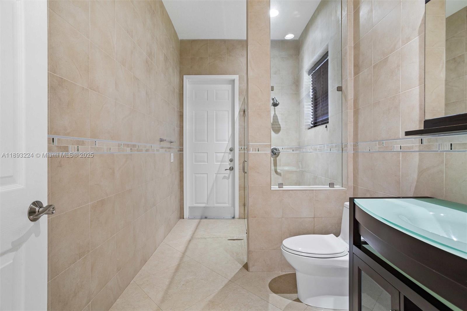 SECTOR 2-PARCELS 11 27 28 - Residential Lease