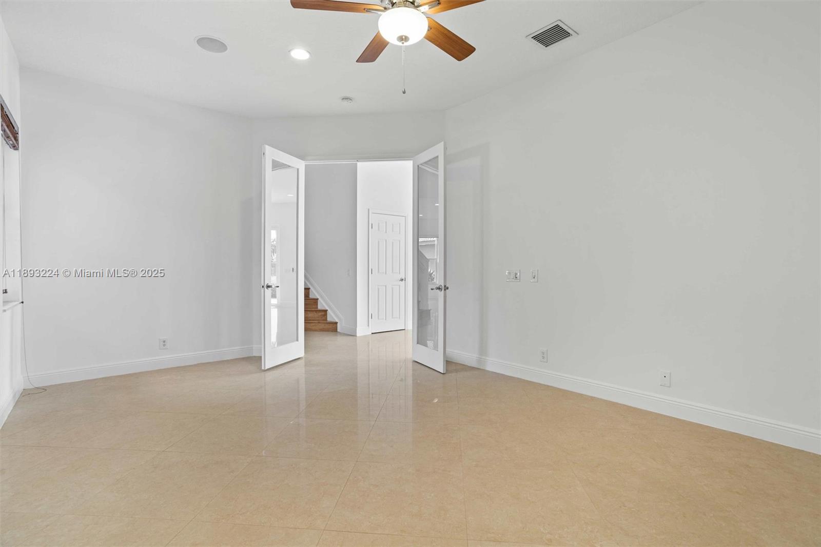 SECTOR 2-PARCELS 11 27 28 - Residential Lease